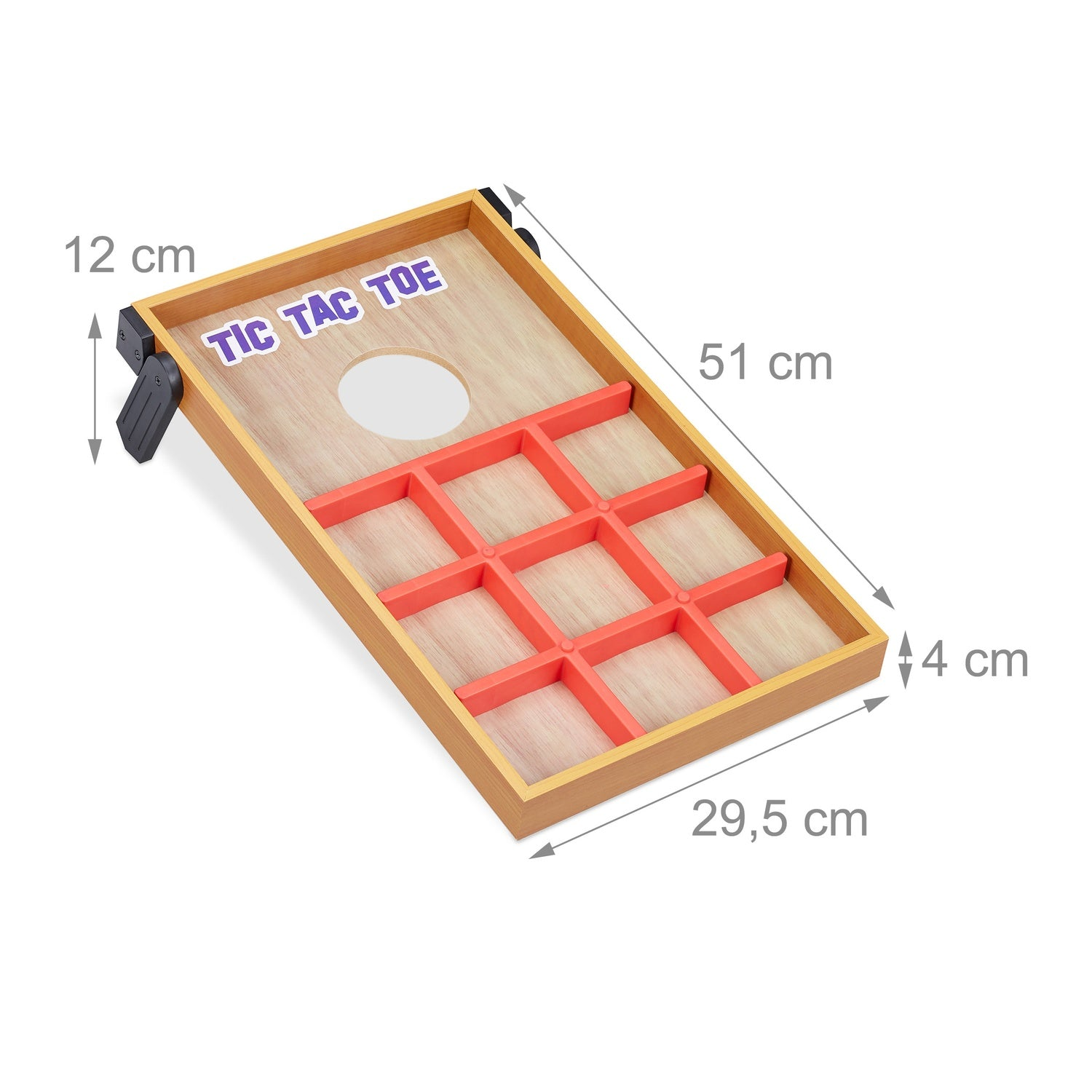 Tablero de juego de madera con rejilla roja y estampado "TIC TAC TOE".