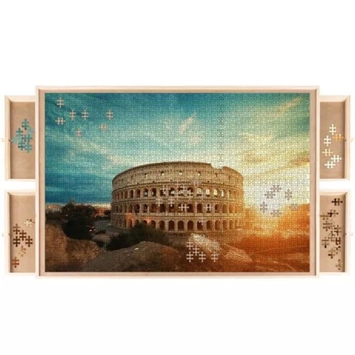 Rompecabezas del Coliseo al atardecer, con piezas ordenadas al lado.