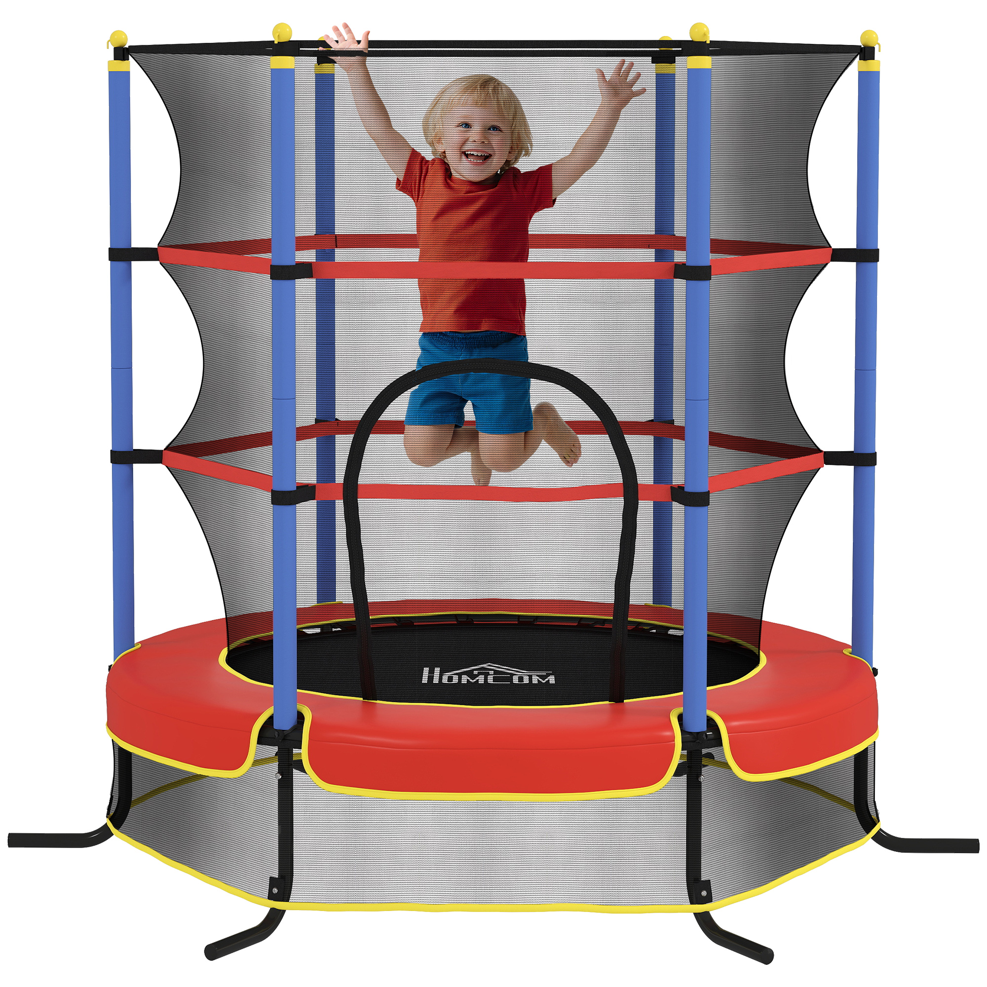 Un bambino biondo felice salta su un trampolino colorato con le braccia alzate.