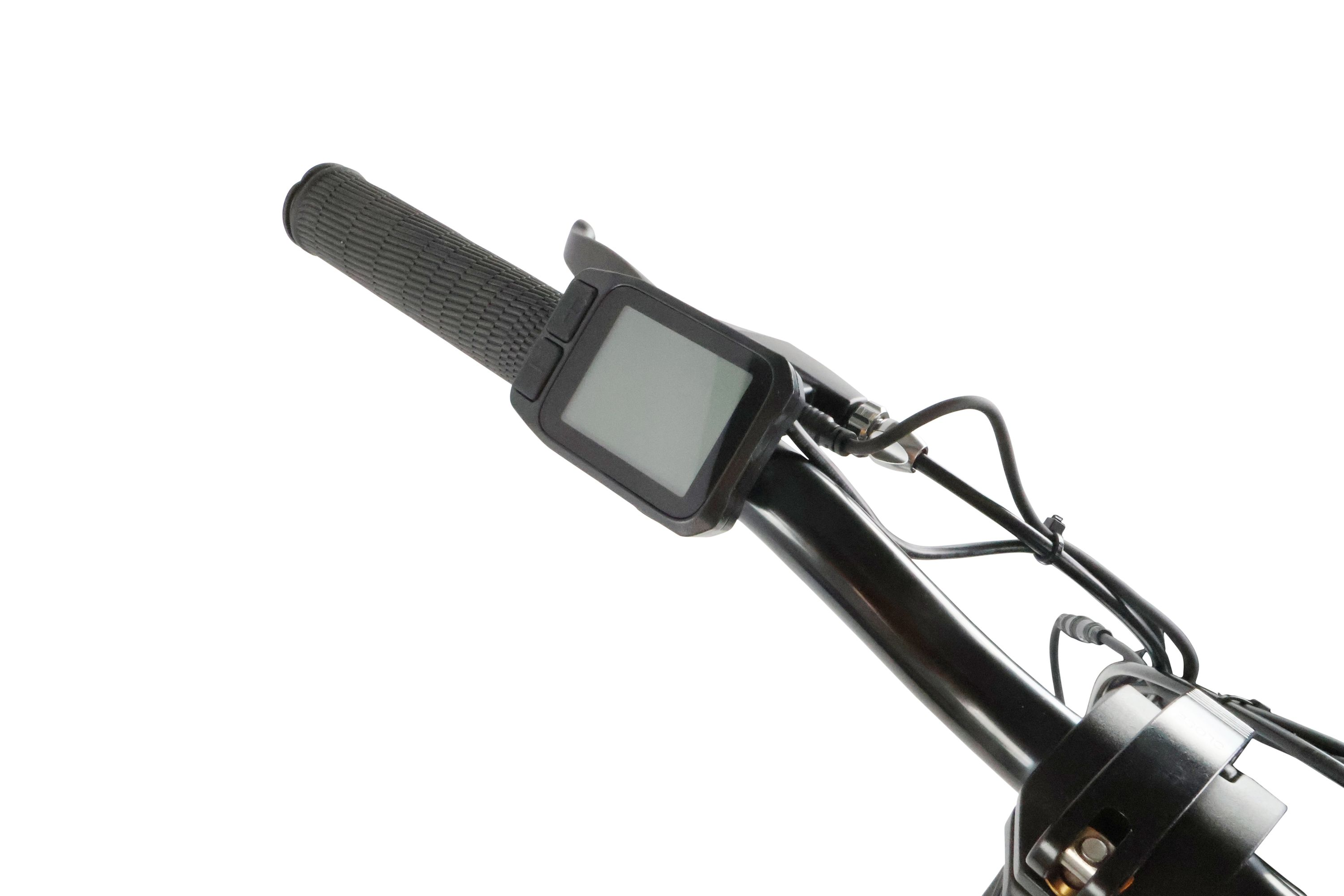 Close-up van een e-bike stuur met display en handvat.