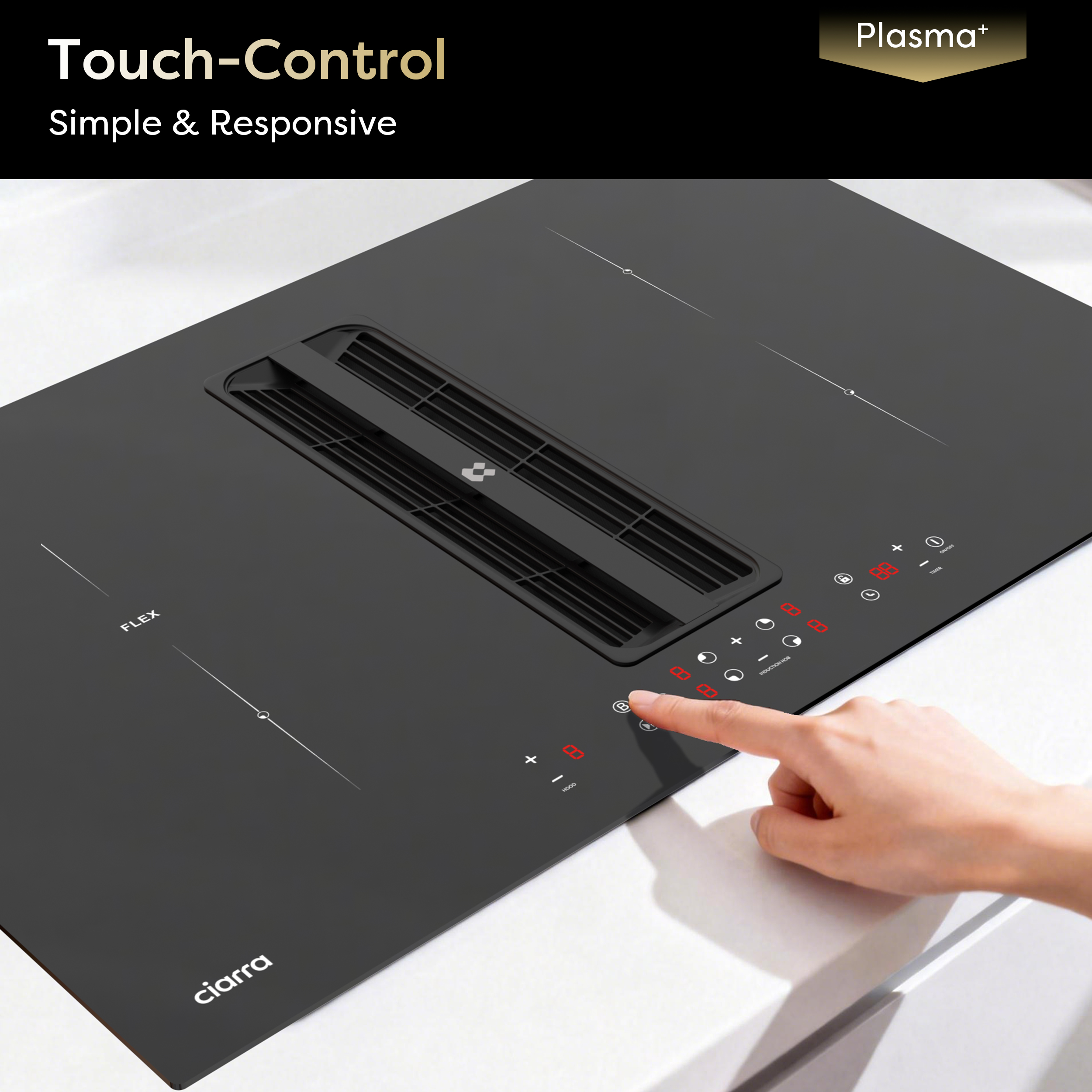Un dito tocca un piano cottura a induzione nero con controlli touch.