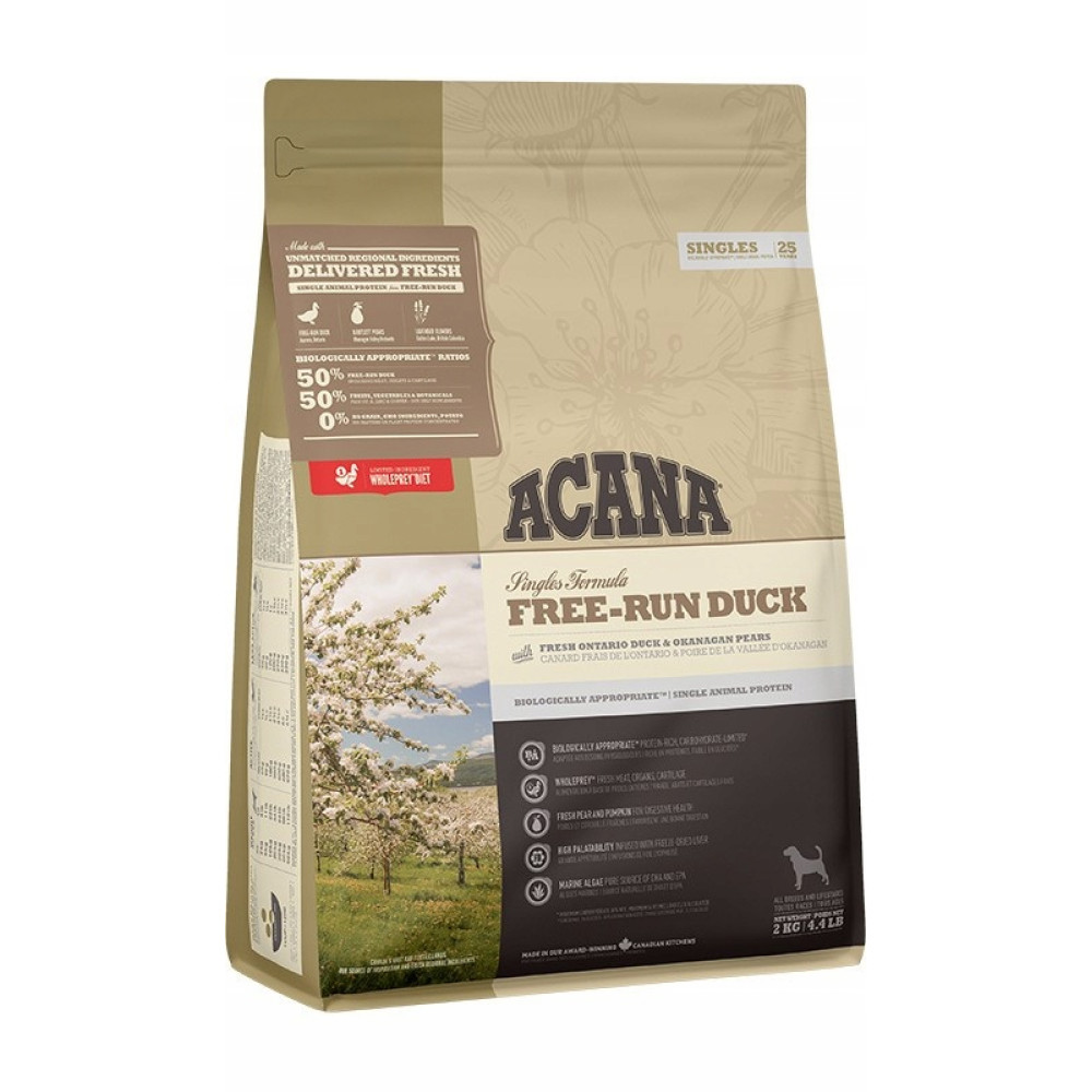 Bolsa de comida para perros Acana con tema de pato y pera, árboles en flor al fondo.