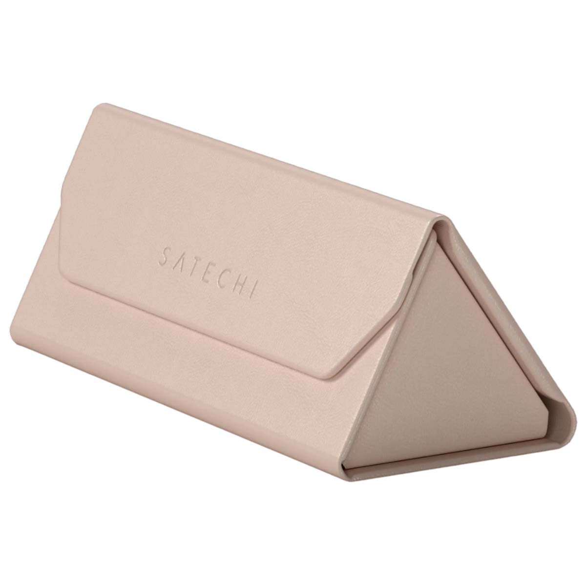 Un astuccio per occhiali rosa pallido con marchio Satechi chiuso.