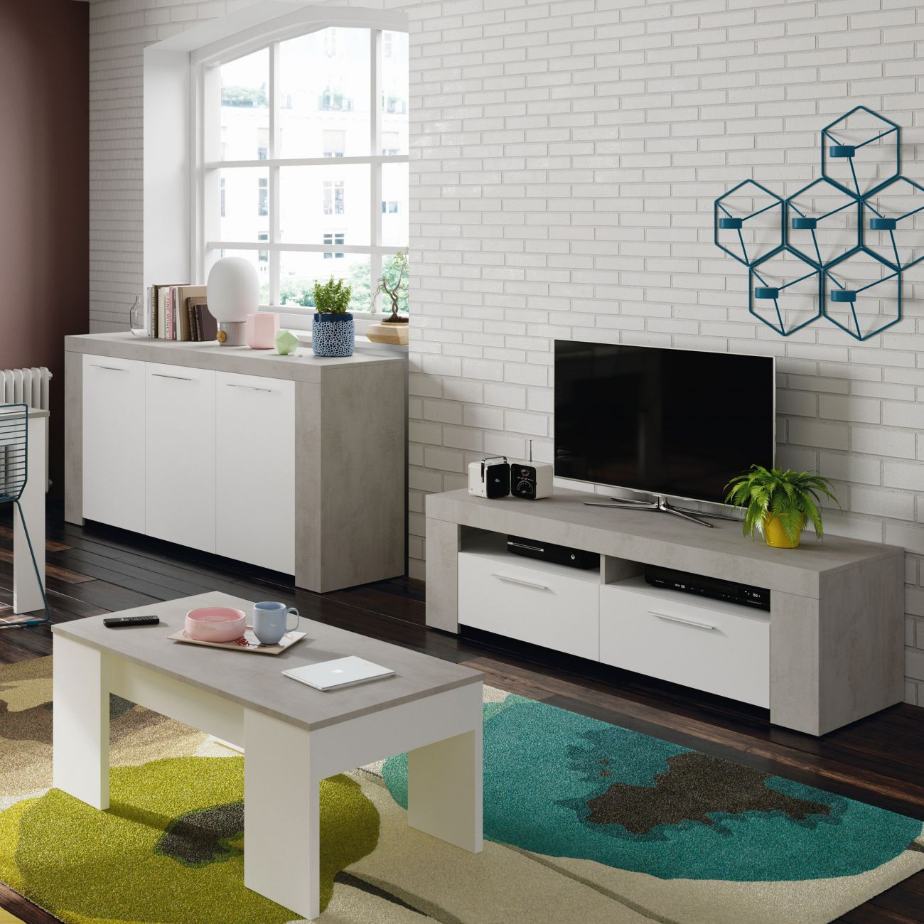 Sala de estar moderna con muebles grises y blancos, TV y alfombra.