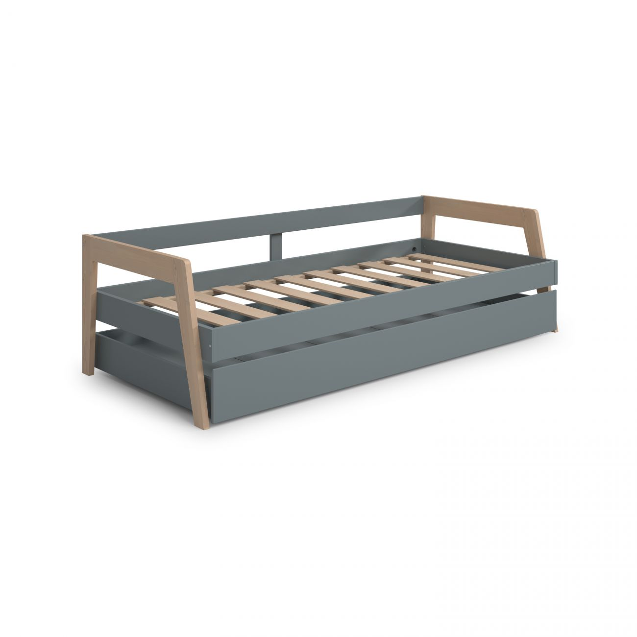 Un diván gris con marco de madera y base de listones, sin colchón.