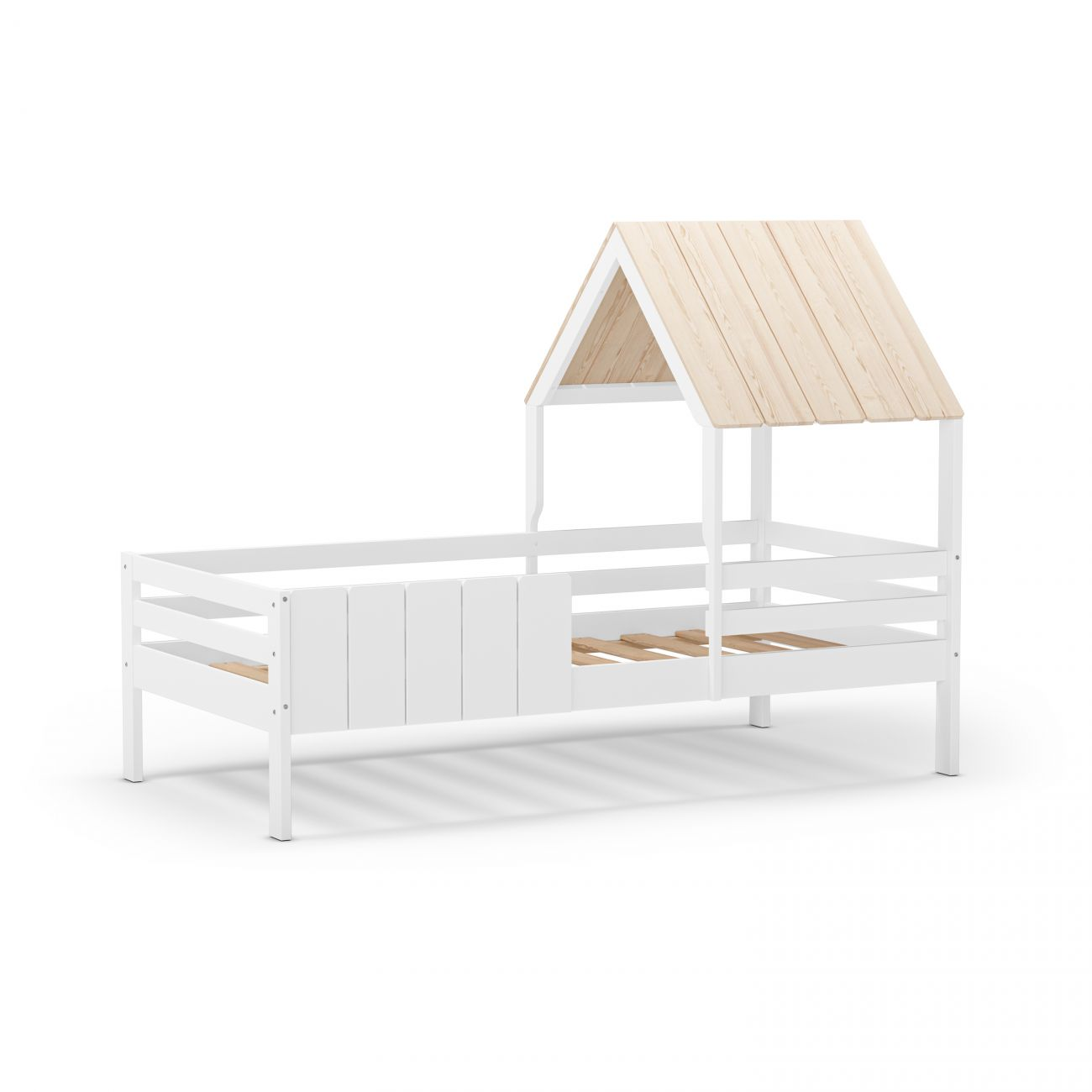 Una estructura de cama blanca con techo de madera estilo casa, sobre fondo blanco.