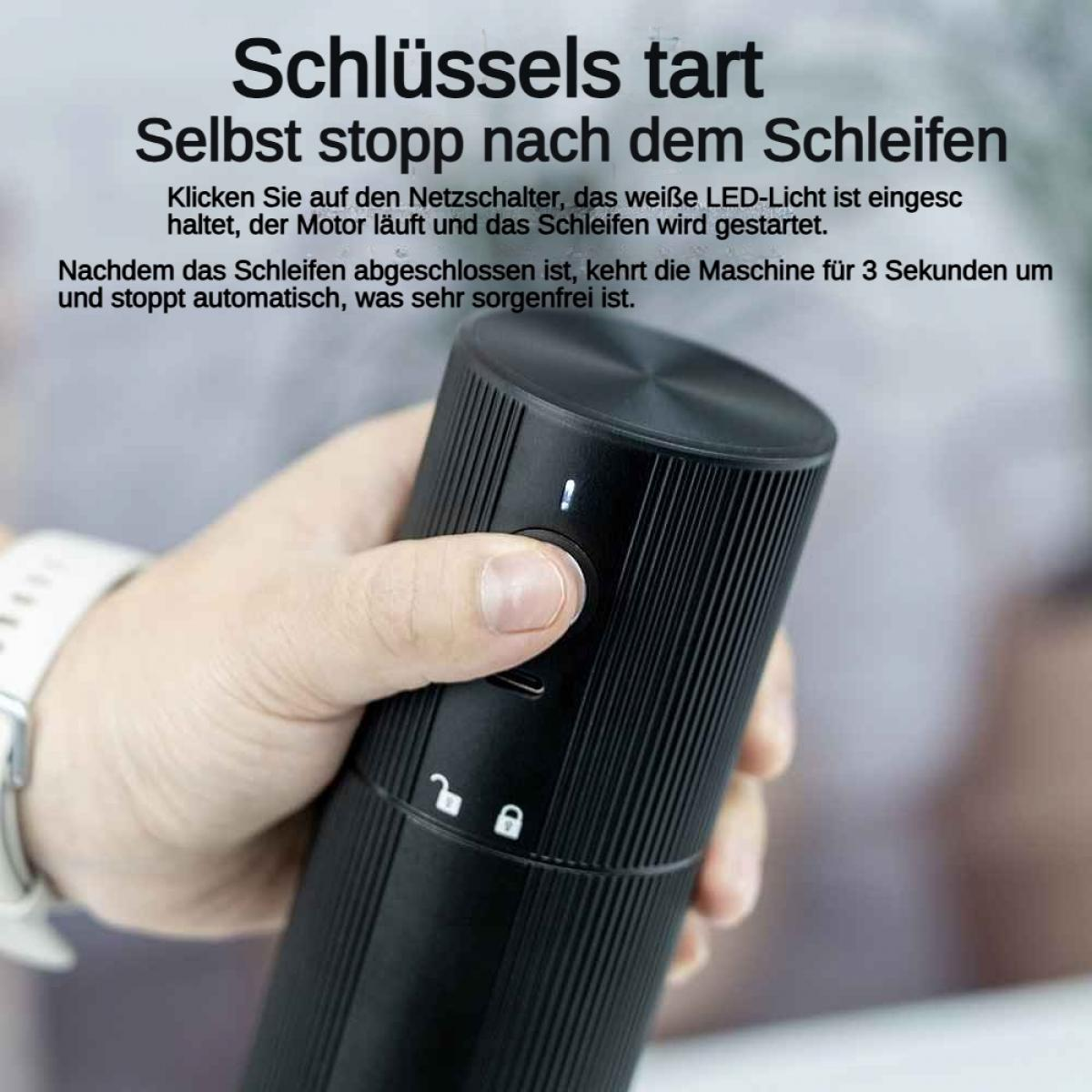 Eine Hand drückt einen Knopf auf einem schwarzen, geriffelten Gerät. Ein weißes Licht leuchtet.