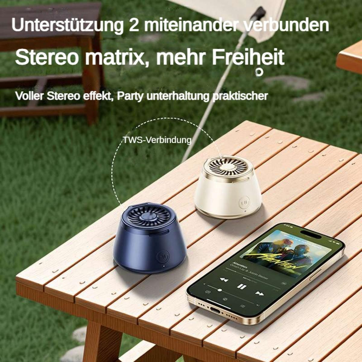 Zwei blaue und weiße Lautsprecher und ein Handy auf einem Holztisch.