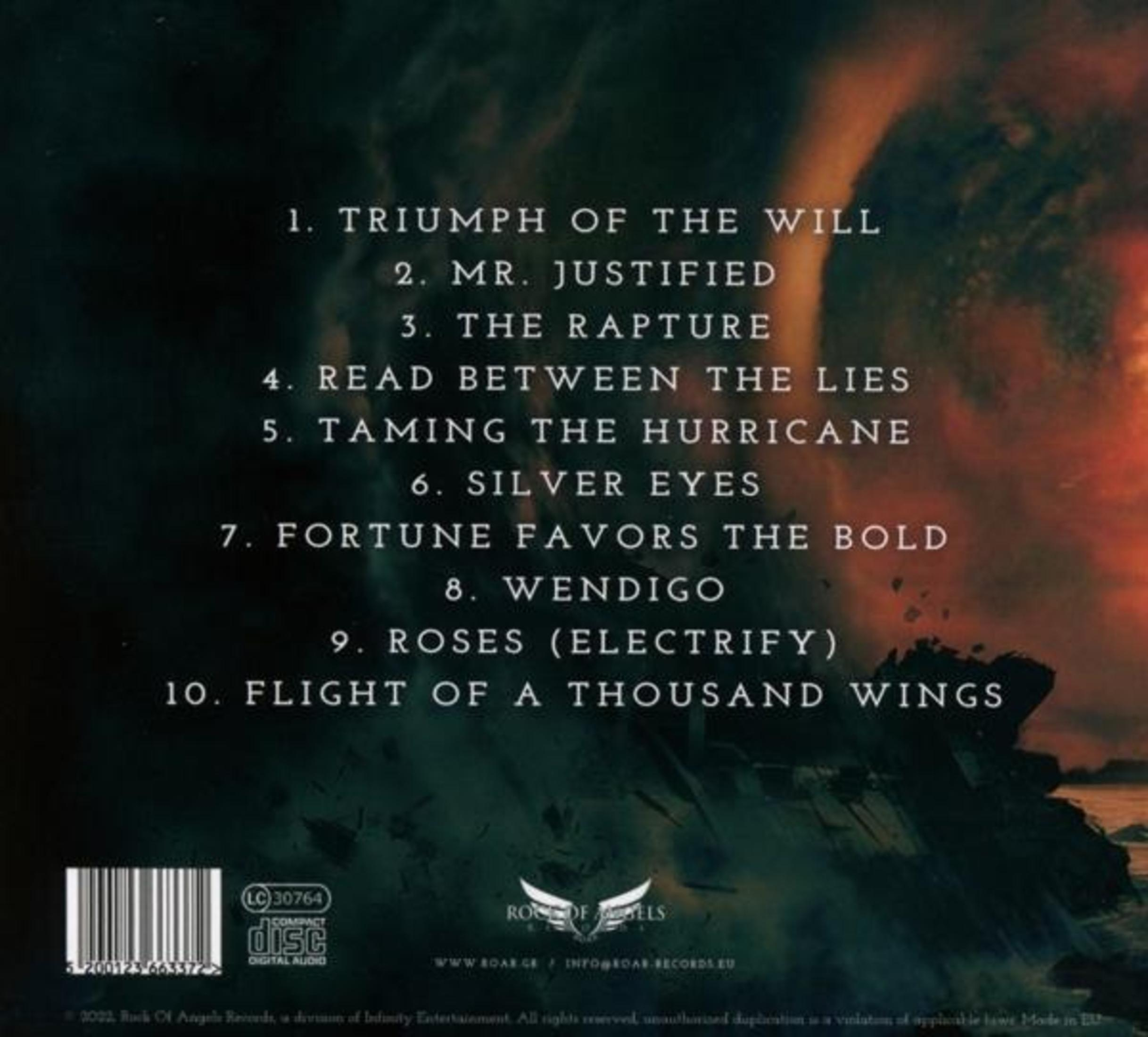 CD-Rückseite mit Songliste auf dunklem Hintergrund und einem Bild von Trümmern.