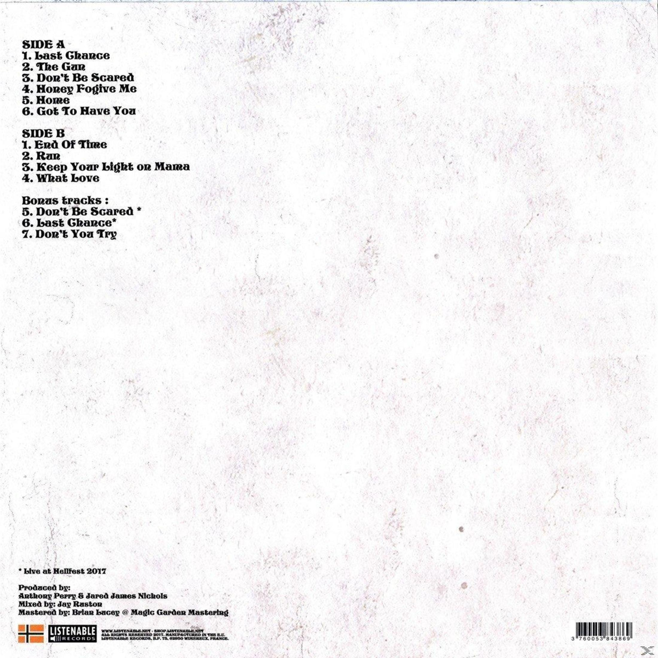 Trackliste für ein Album mit den Titeln der Seiten A und B sowie Bonustracks.