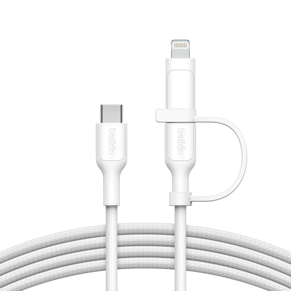 Deux câbles Belkin blancs, un USB-C, un connecteur Lightning.