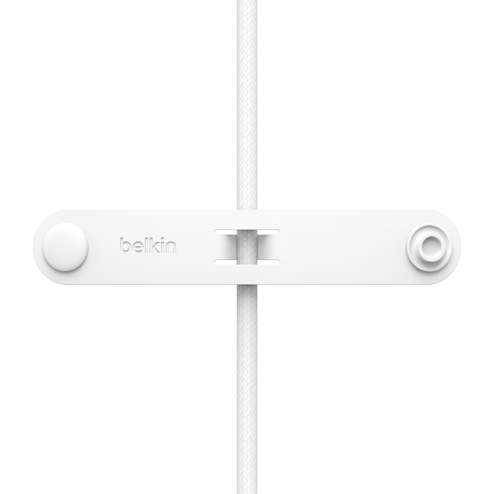 Un support de câble blanc avec le logo Belkin et un câble blanc.
