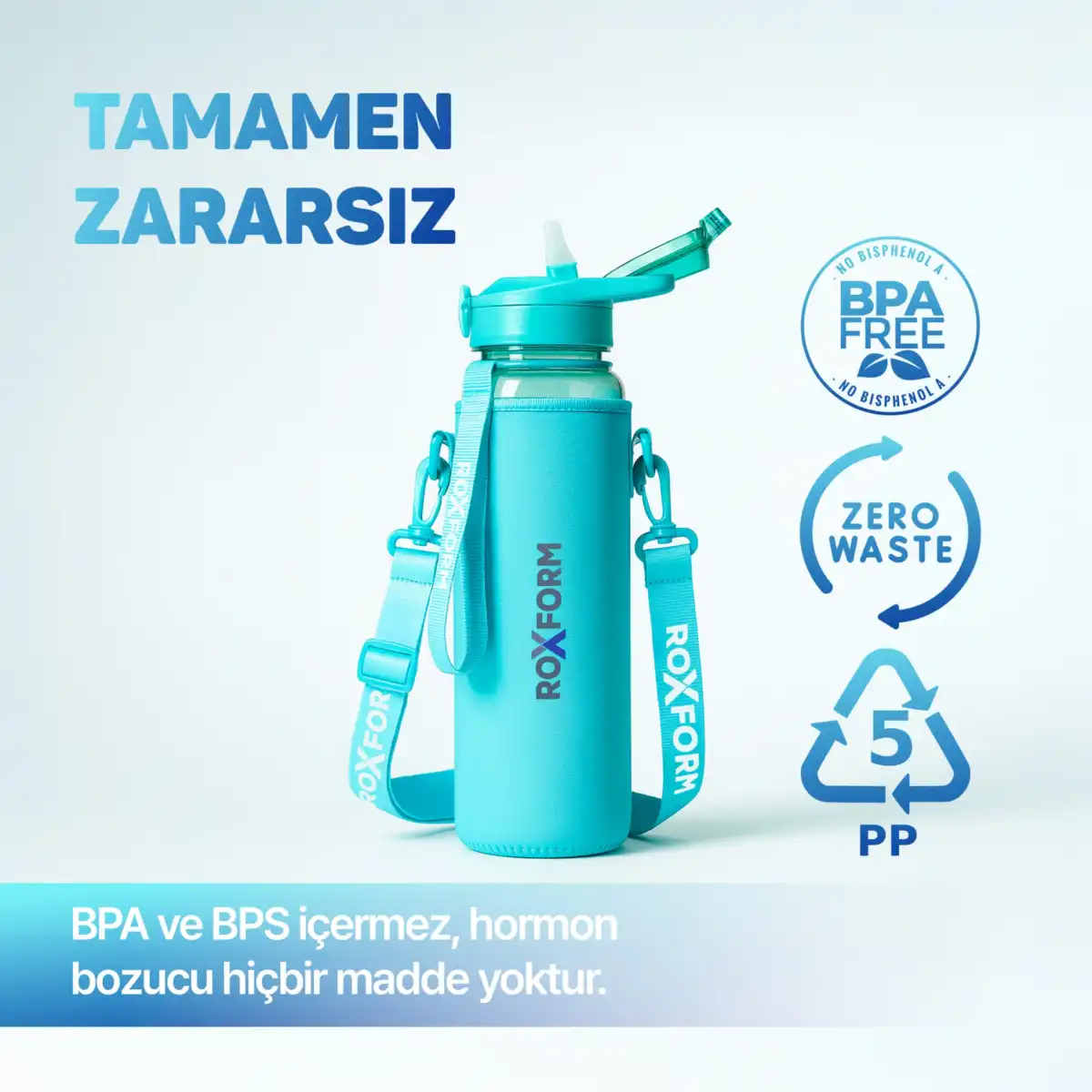 Turkuaz su şişesi askılı, BPA'sız, Sıfır Atık simgeli.