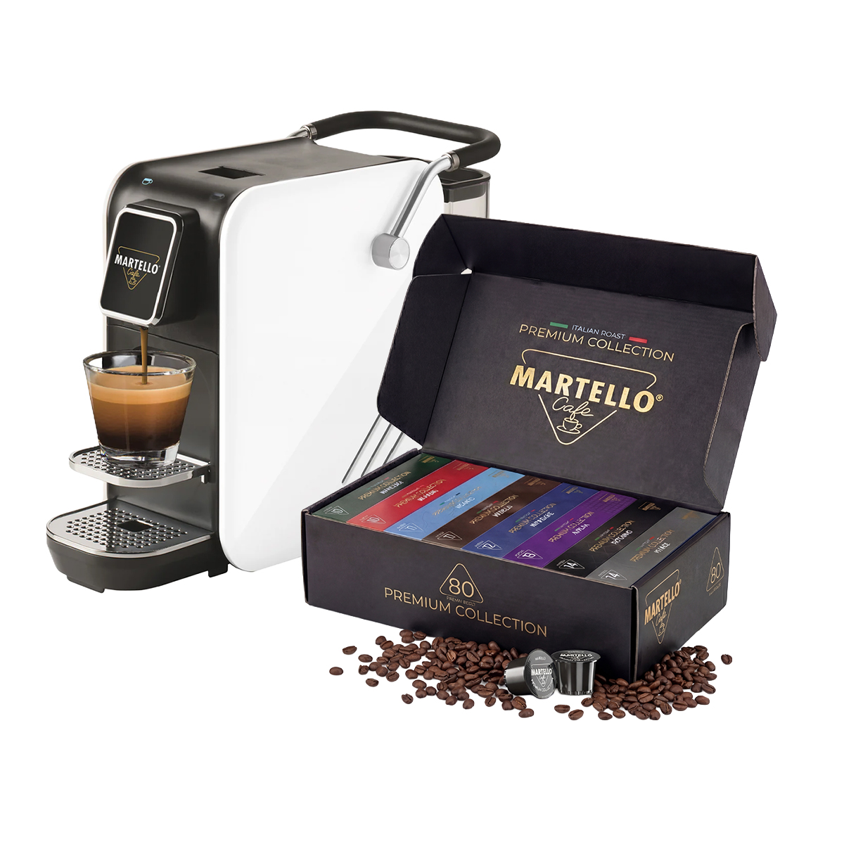 Martello Kaffeemaschine mit einer Tasse Espresso, Kapselbox und Kaffeebohnen.