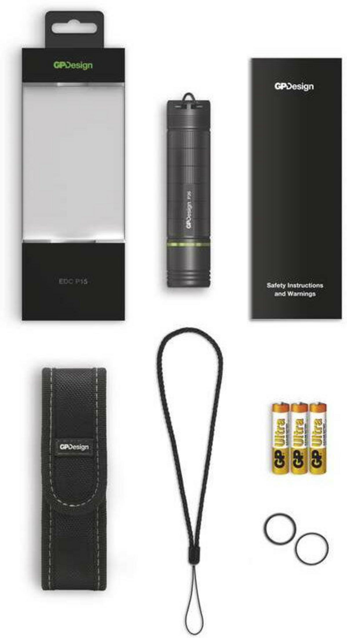 Linterna GPDesign con accesorios: embalaje, linterna, instrucciones, funda, cordón, pilas.
