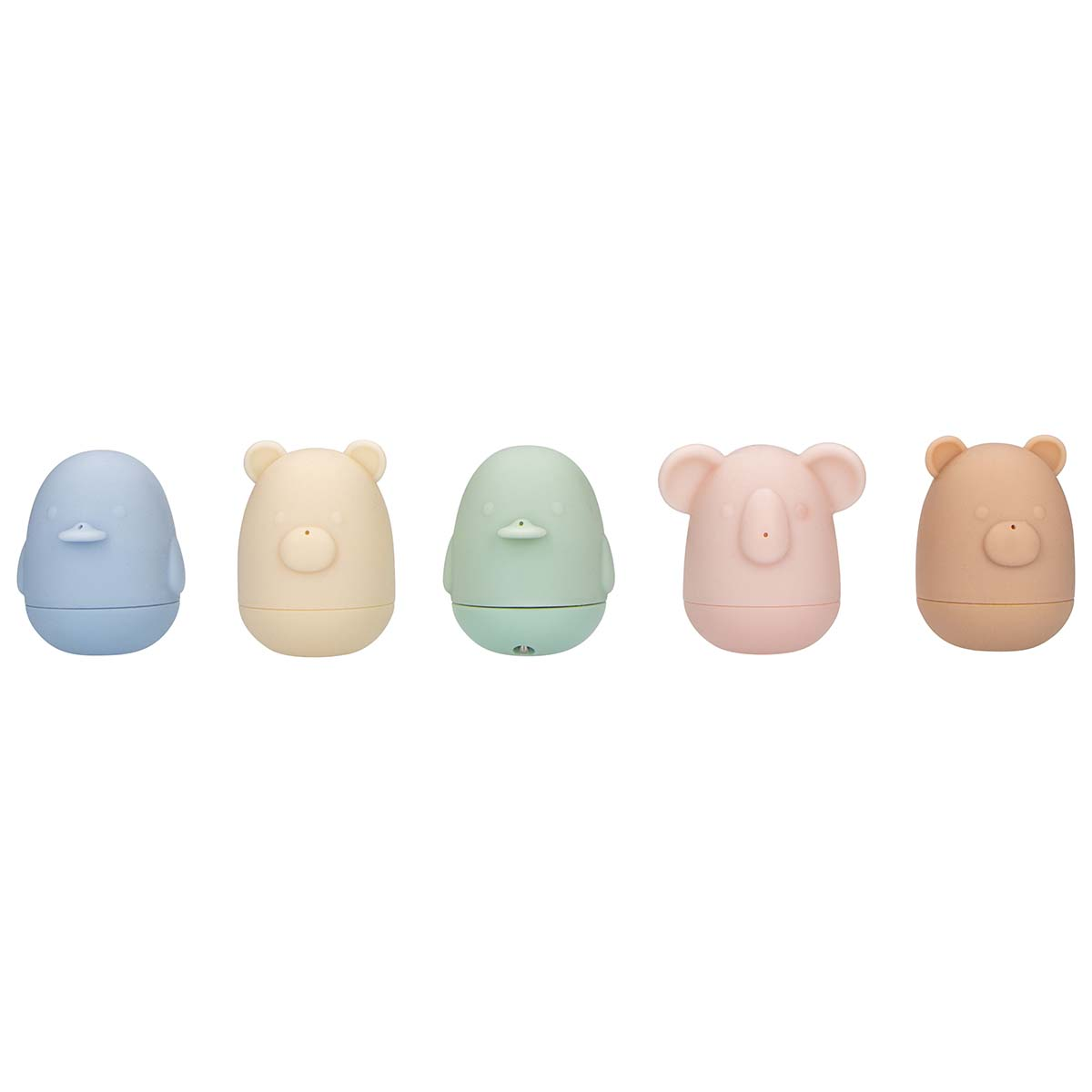 Fünf bunte Tierfiguren aus Gummi auf weißem Hintergrund.