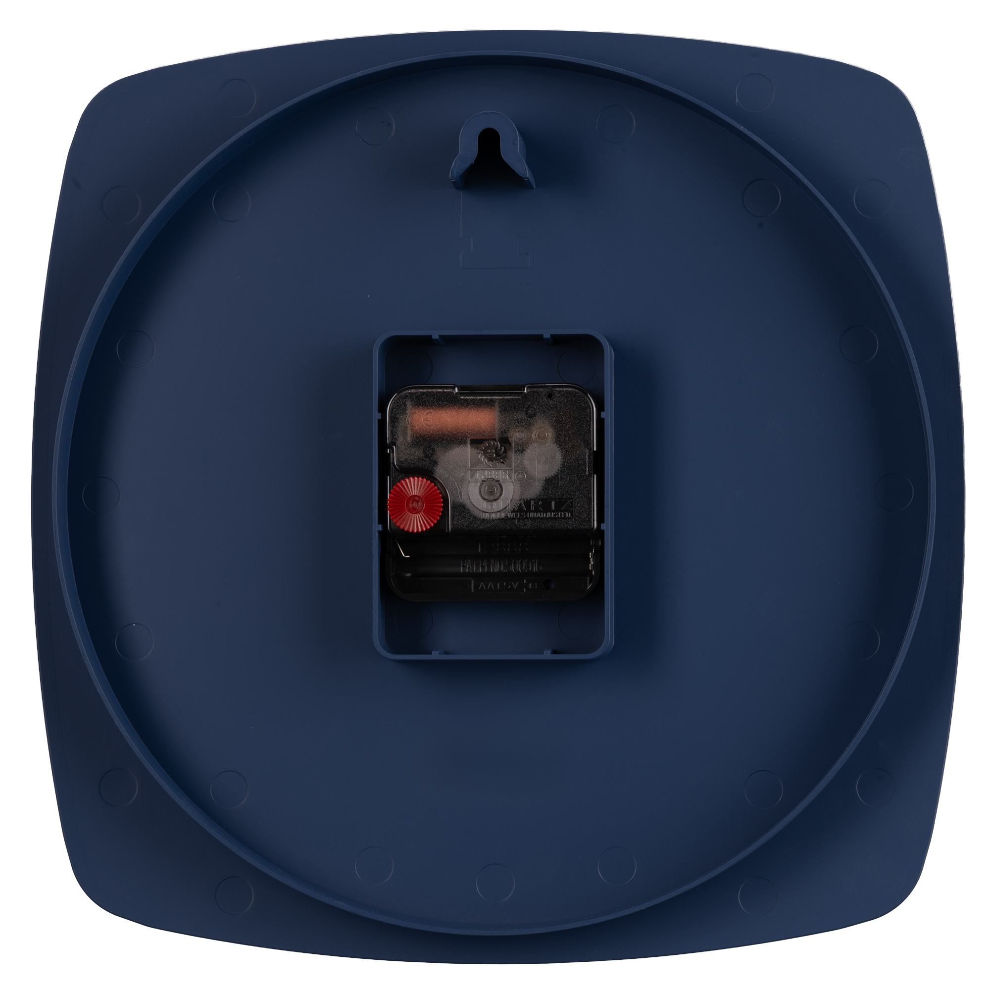 Reverso de un reloj de pared azul oscuro con movimiento de cuarzo y compartimento.
