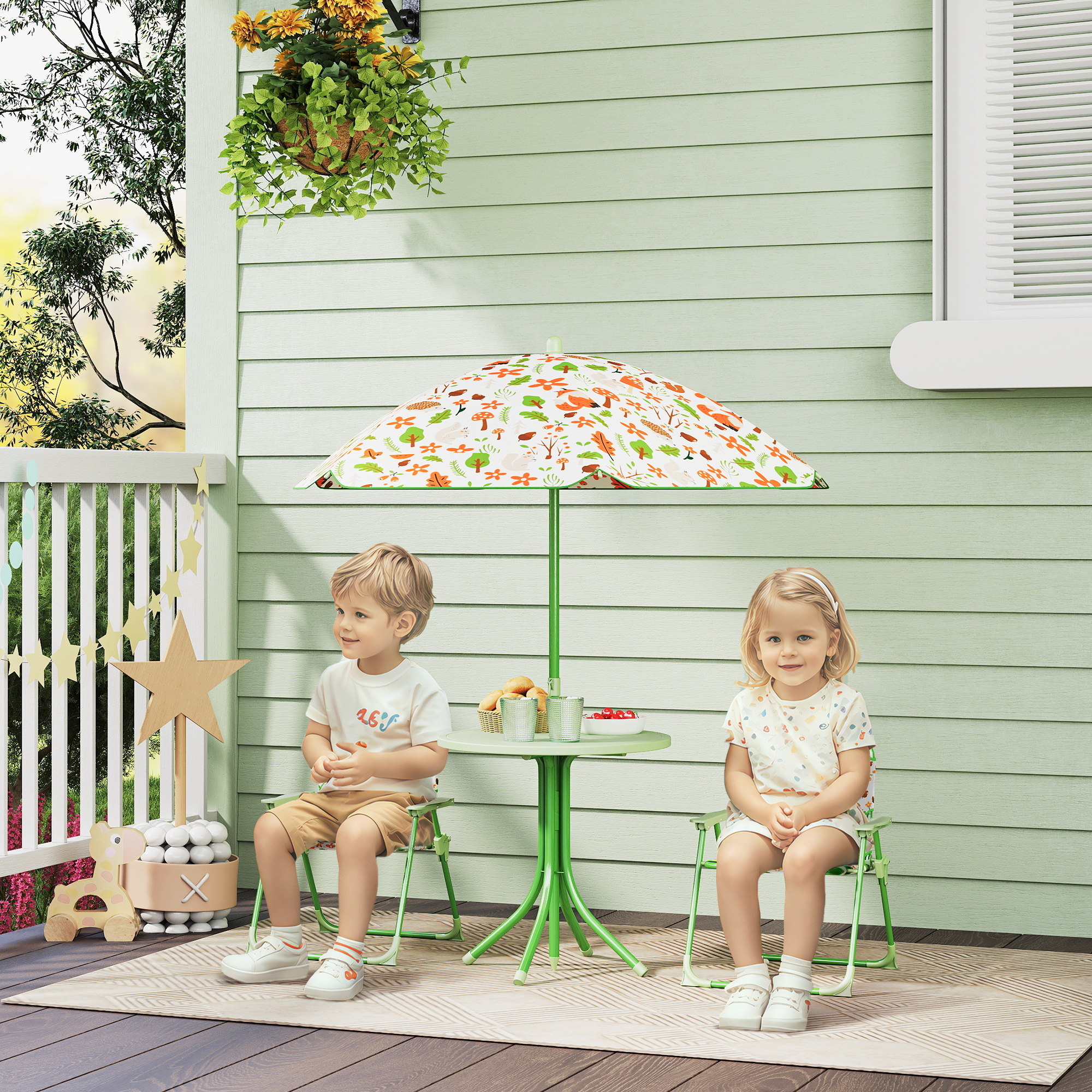 Due bambini seduti su un portico sotto un ombrellone colorato. Un tavolo tra loro.