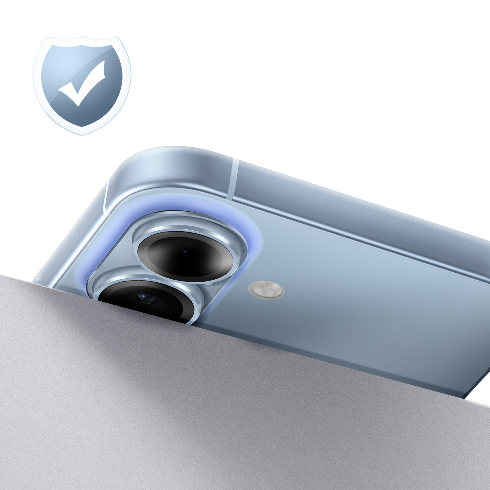 Un smartphone bleu avec trois caméras et une icône de bouclier.