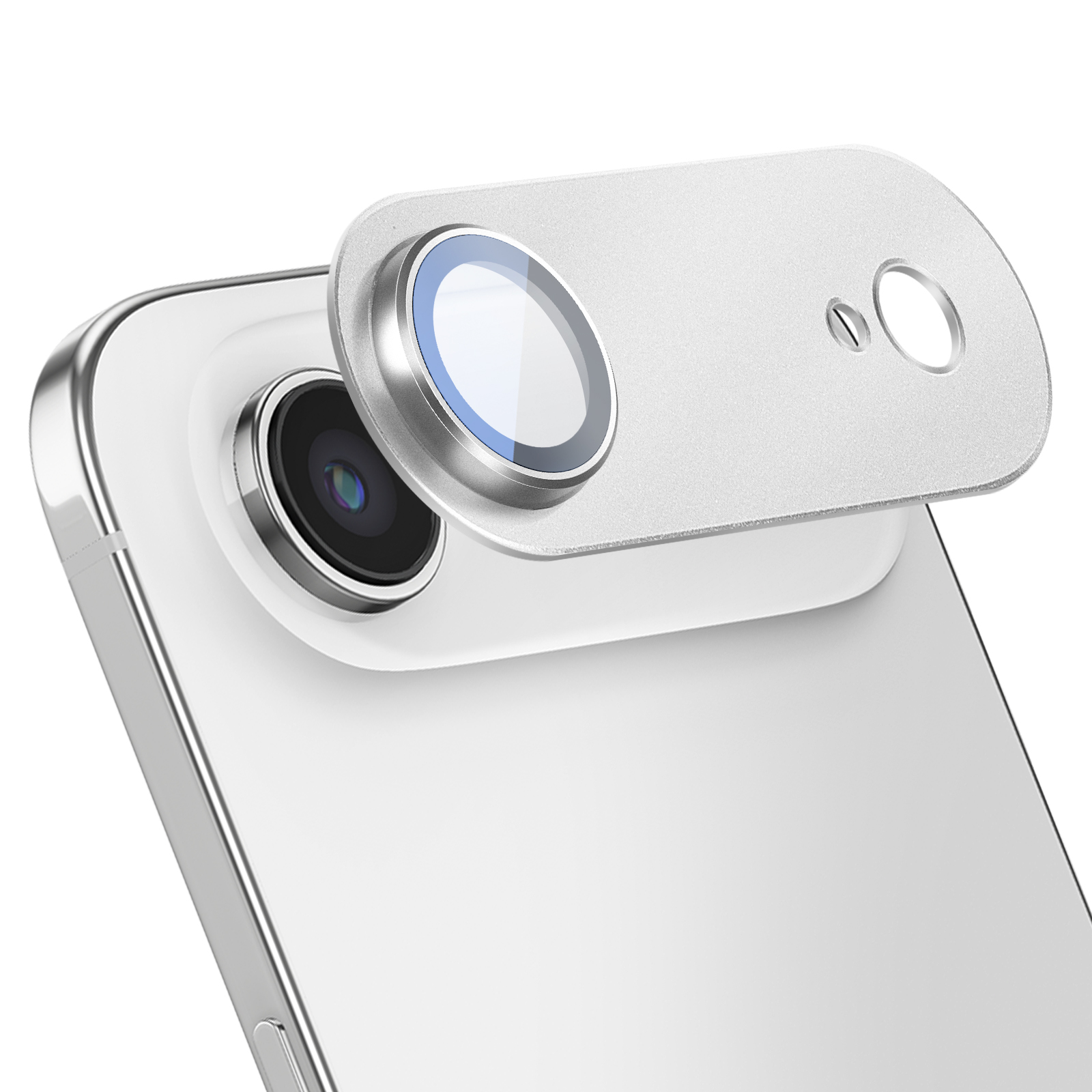 Gros plan d'une coque de téléphone argentée avec un objectif d'appareil photo.