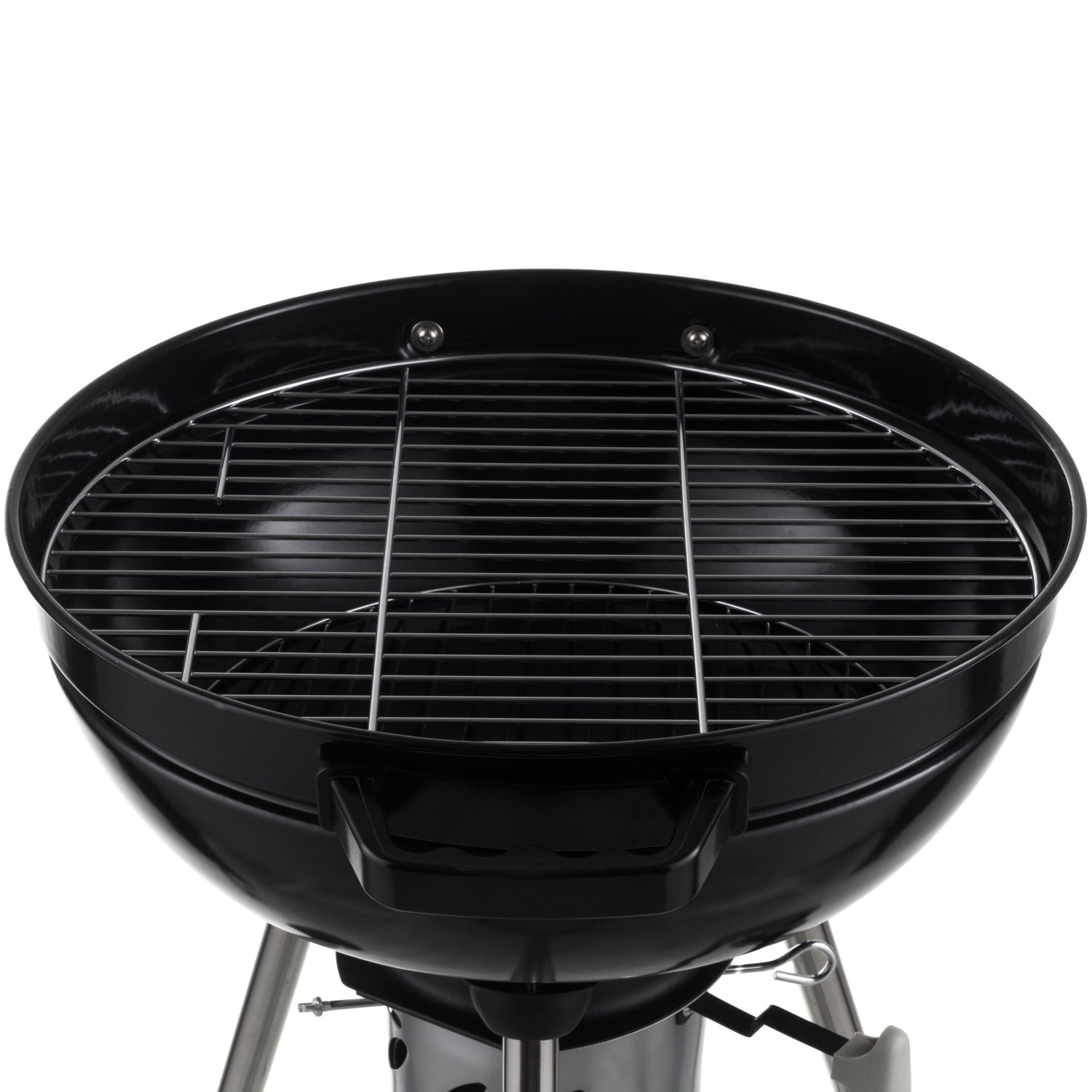 Black kettle grill with metal grate and handles on a white background.