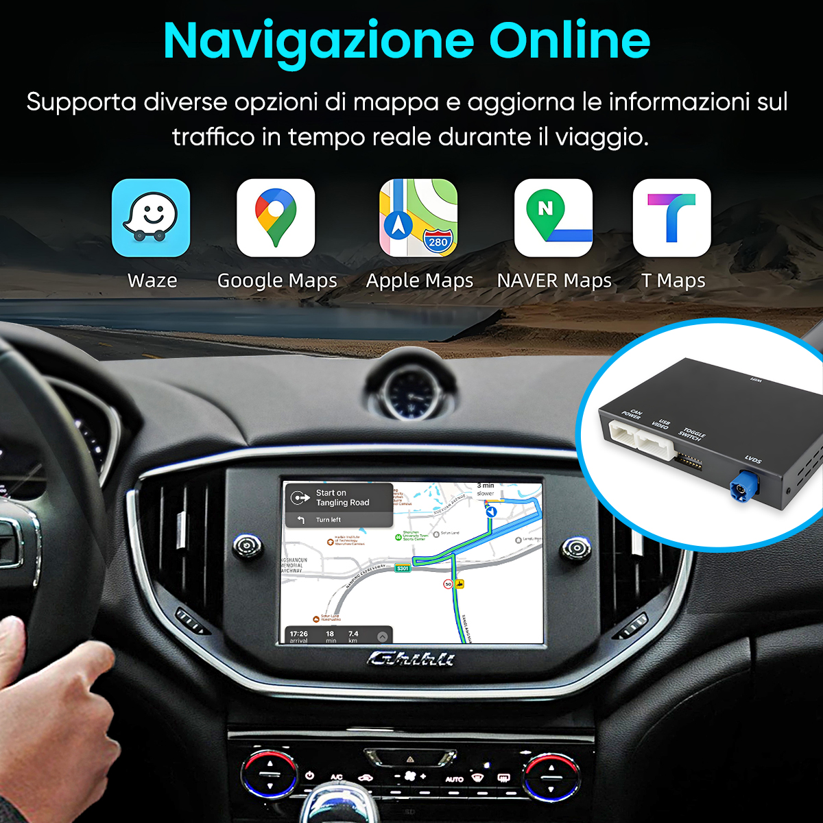 Cruscotto auto che mostra app di navigazione. Un dispositivo a destra.