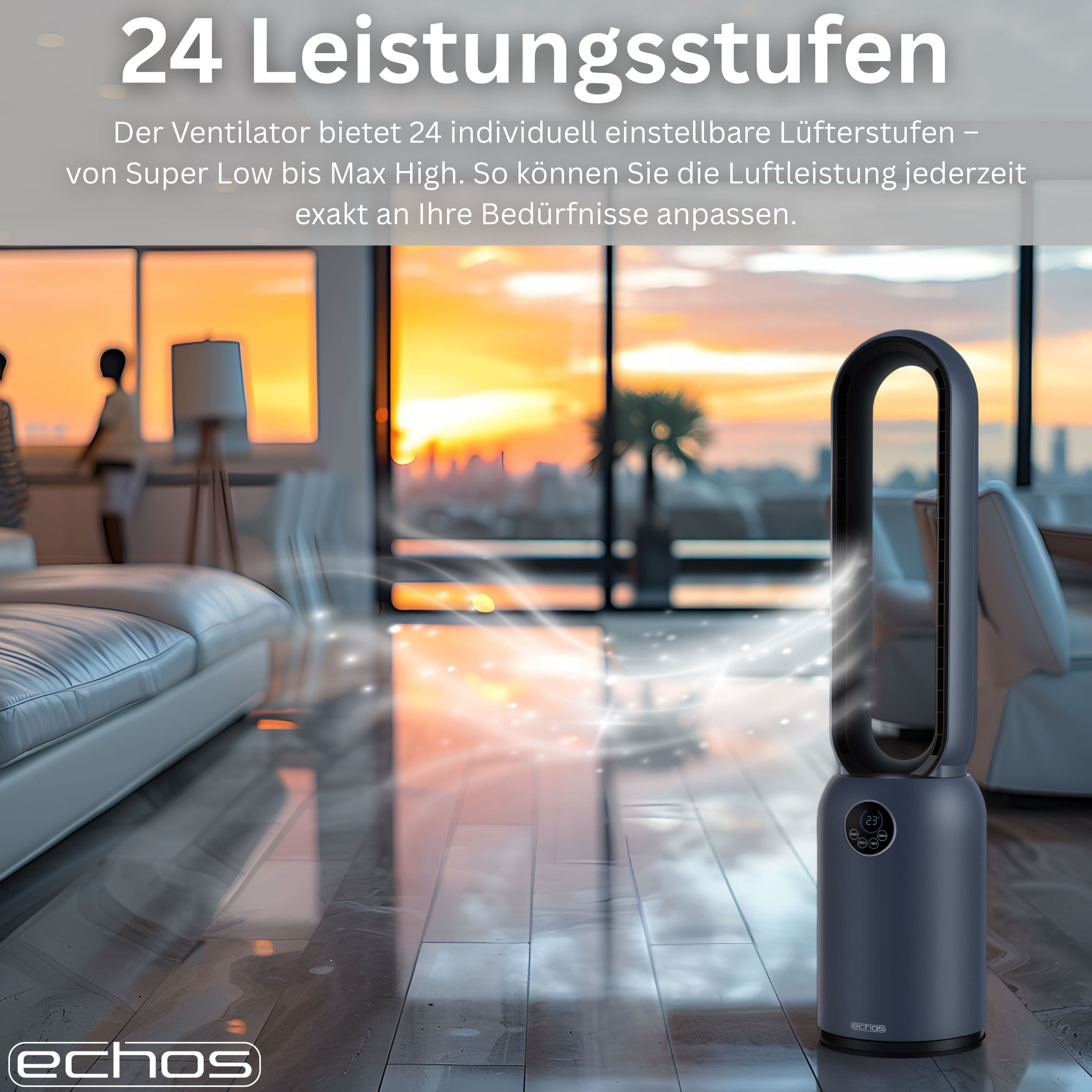 Ein dunkler Turmventilator steht in einem modernen Wohnzimmer bei Sonnenuntergang.