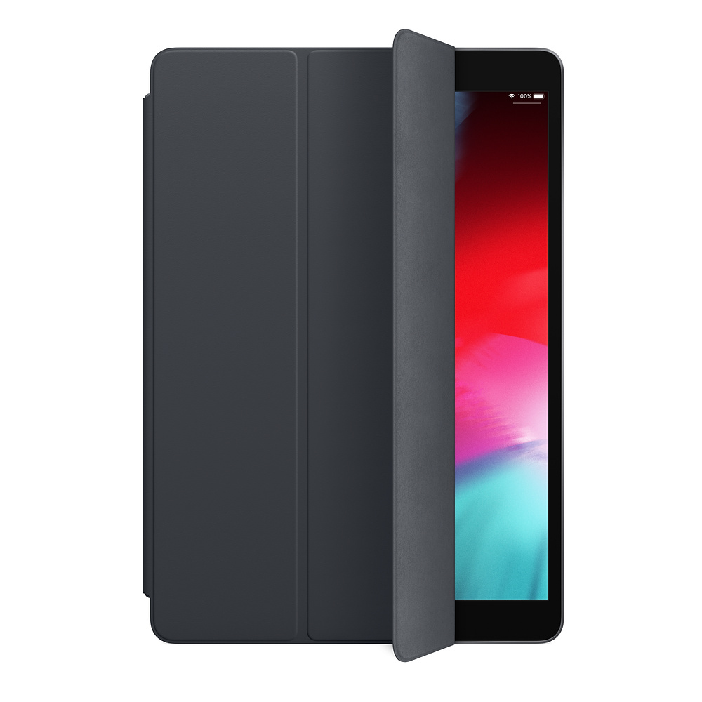 Ein dunkles Tablet mit einer geöffneten Schutzhülle. Der Bildschirm zeigt rote und blaue Farben.