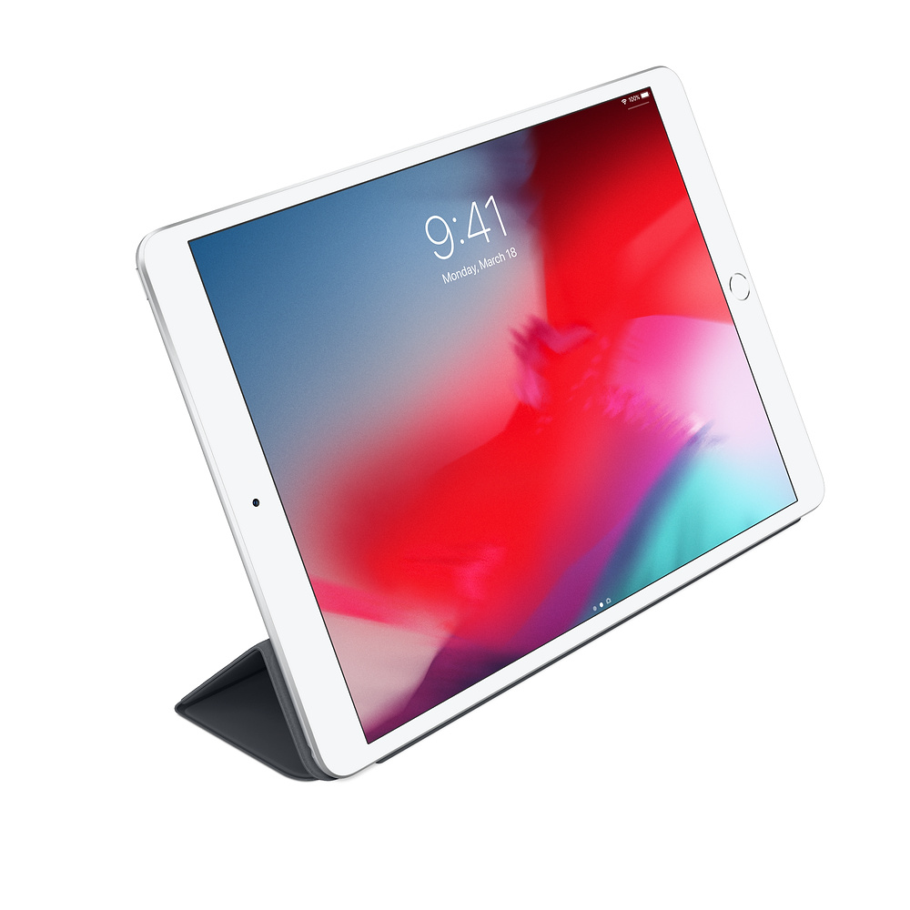 Ein weißes iPad mit einer grauen Hülle steht leicht schräg. Die Uhrzeit ist 9:41.