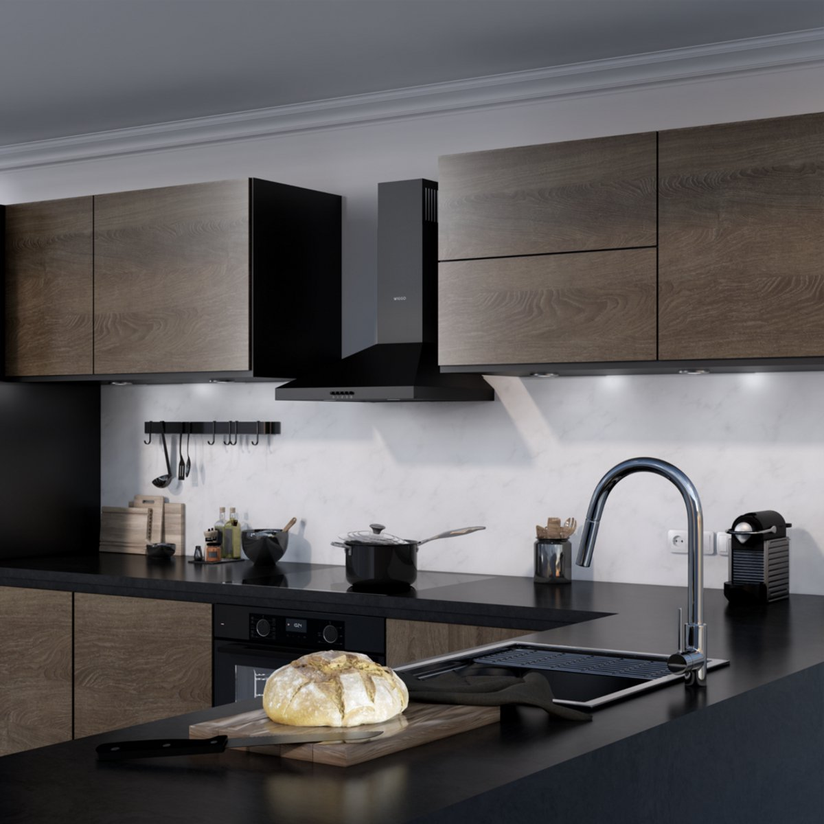 Moderne keuken met houten elementen, zwart aanrecht en brood.