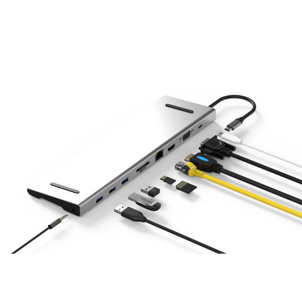 Gümüş renkli multiport adaptör, USB, SD kartlar, Ethernet ve HDMI kabloları.