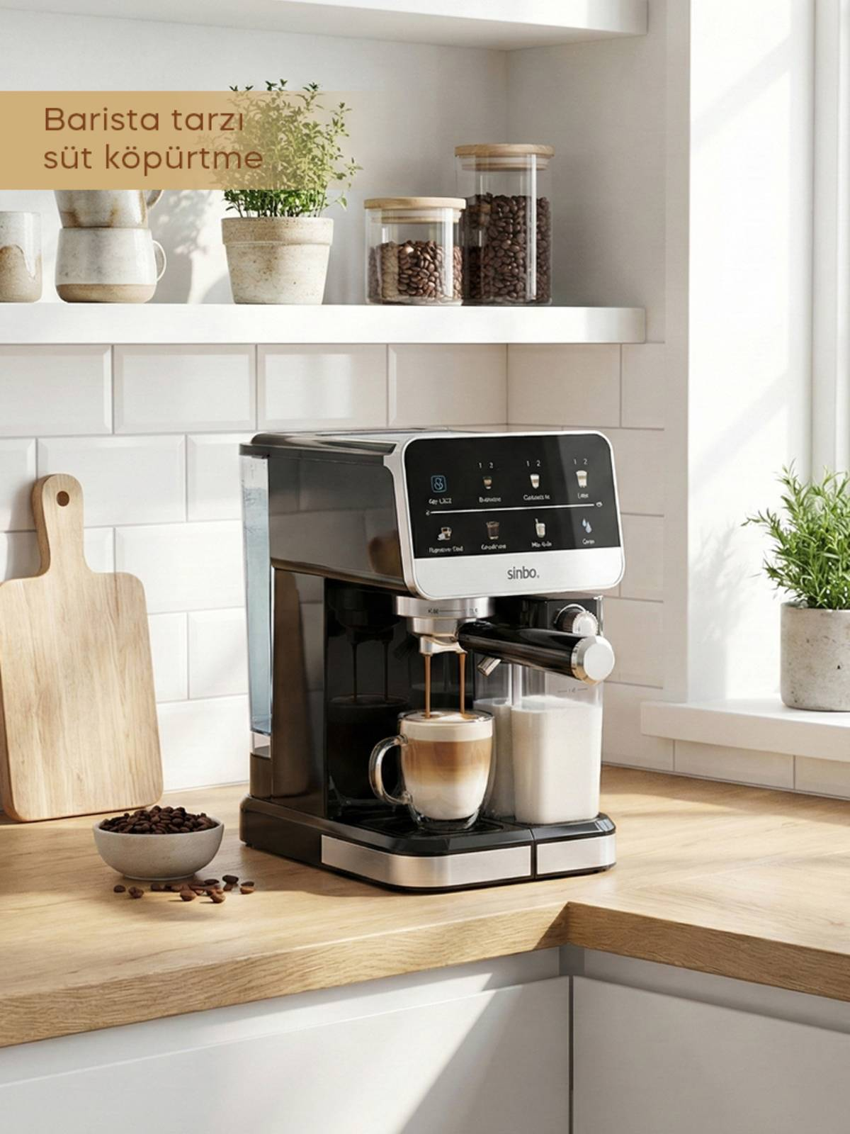 Bir kahve makinesi, yanında sütlükle birlikte bir bardağa latte macchiato hazırlıyor.