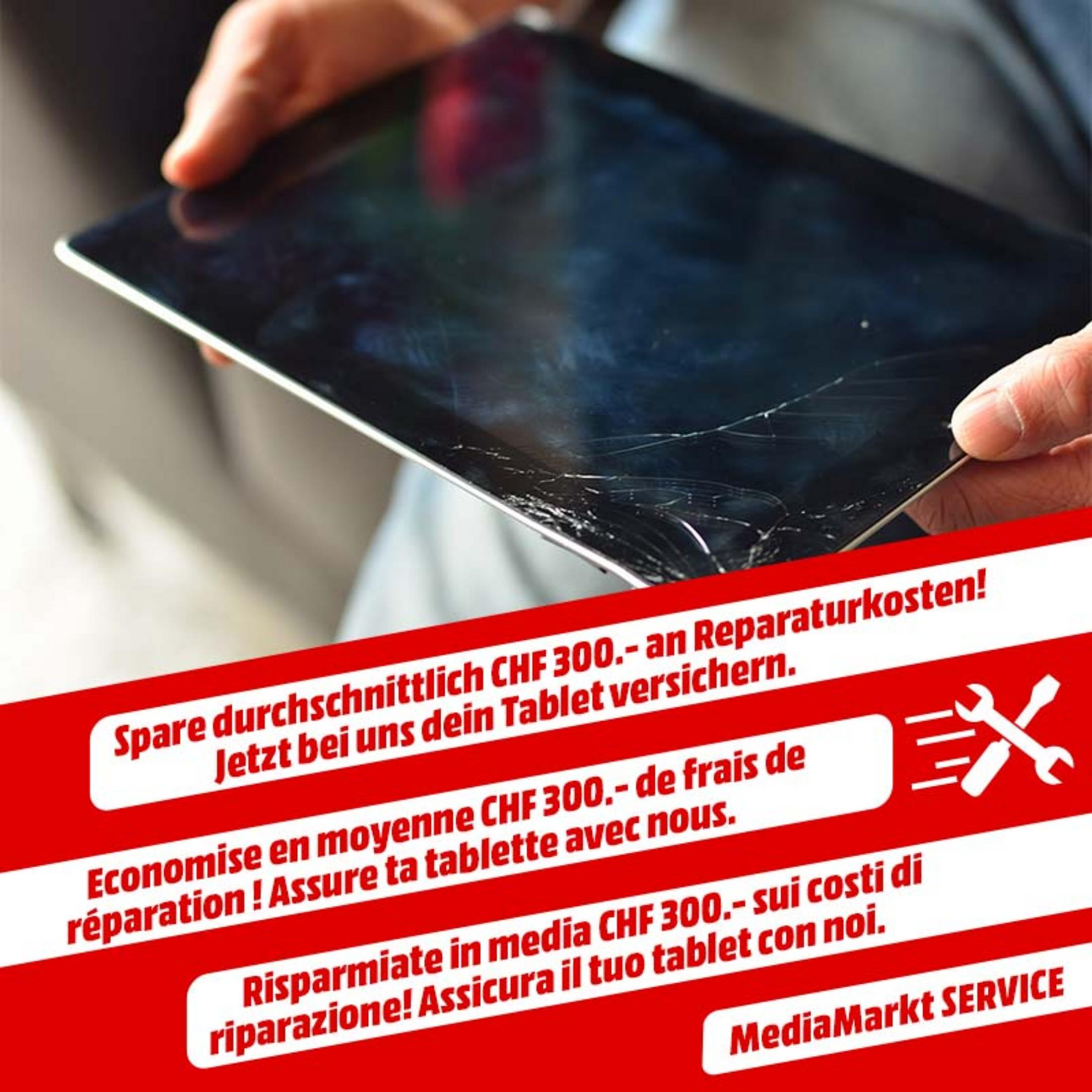 Mani tengono un tablet con schermo rotto. Testo pubblicizza riparazioni.