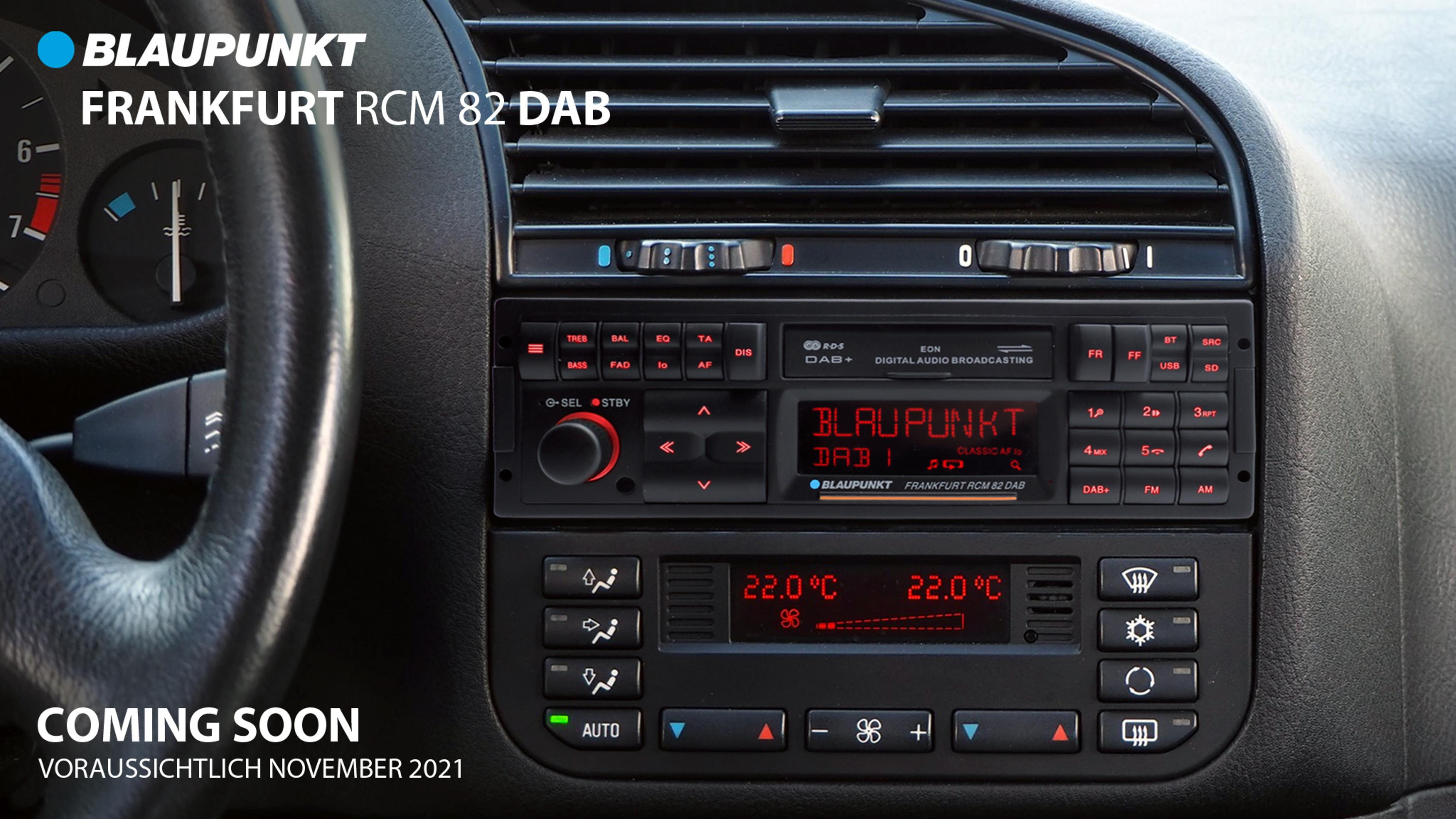 Autoradio Blaupunkt Frankfurt RCM 82 DAB avec affichage climatique et aérateurs.