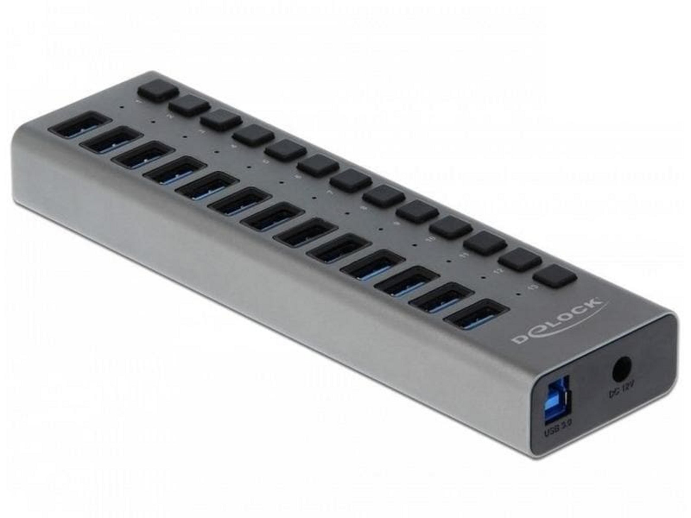Grauer USB-Hub mit 16 Anschlüssen und schwarzen Schaltern.