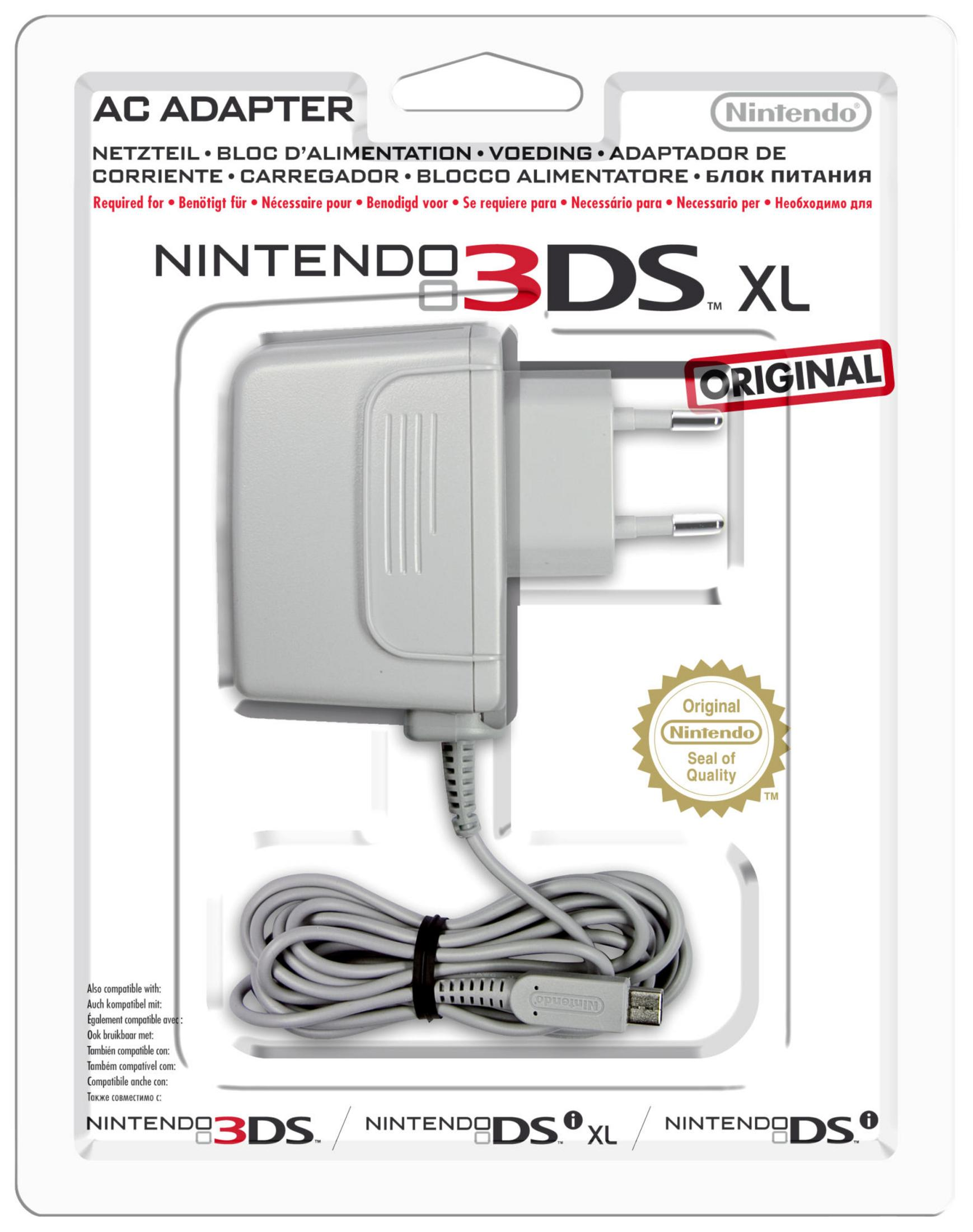 Ein weißer Nintendo AC-Adapter für 3DS XL mit Kabel und Siegel.