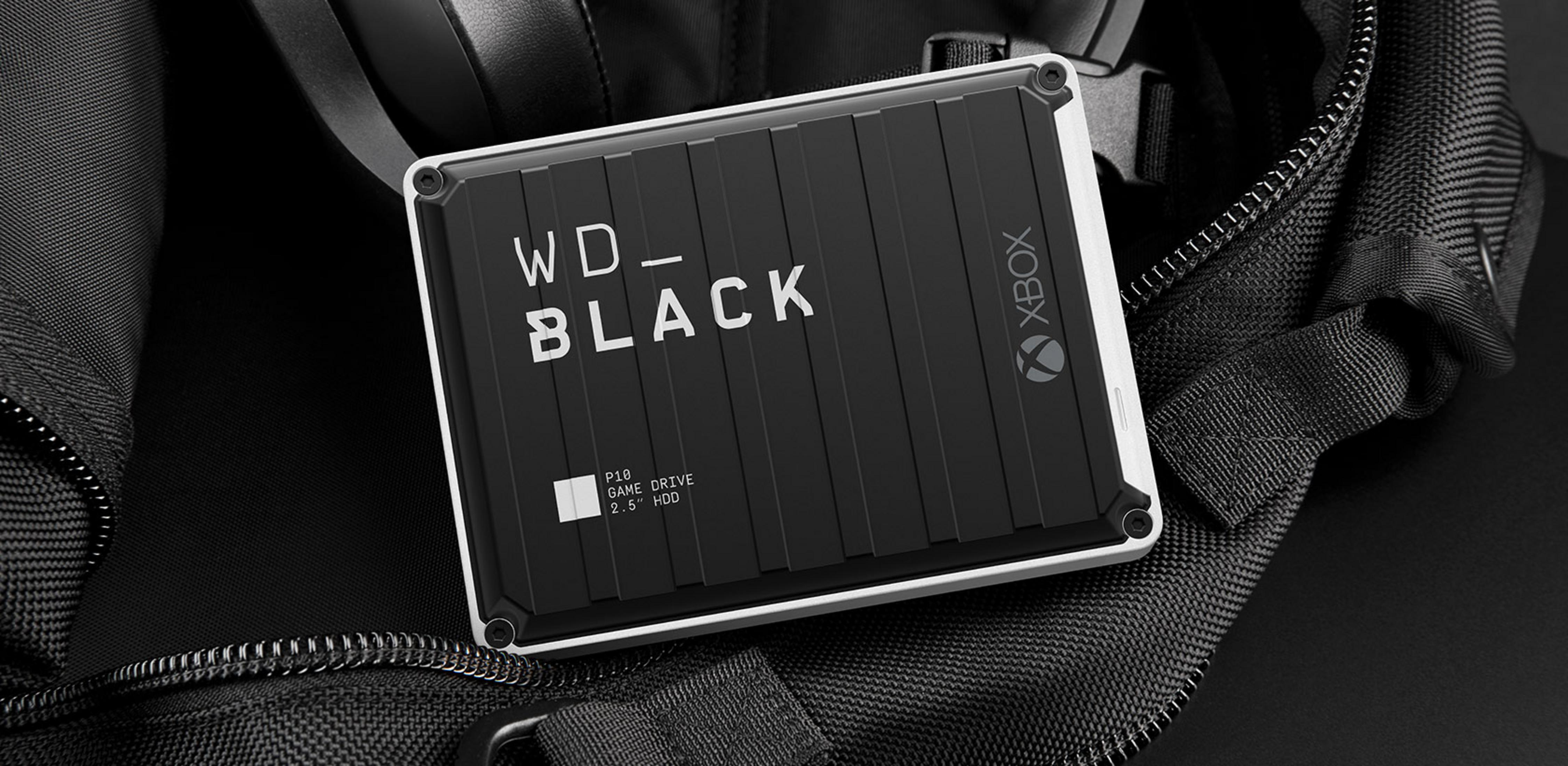 Dysk WD_BLACK Xbox Game Drive HDD na czarnej tkaninie.