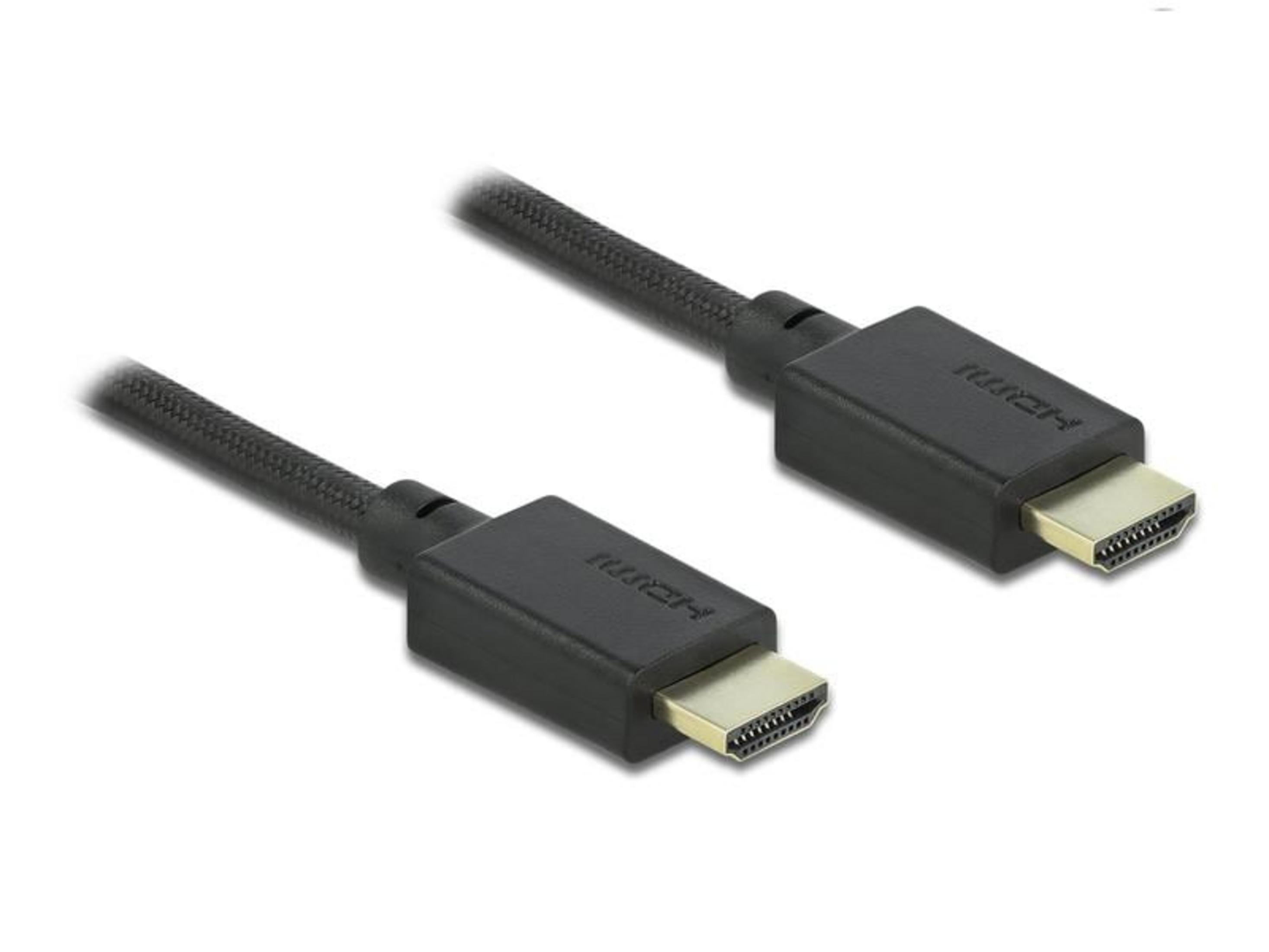 Zwei schwarze HDMI-Kabel mit goldenen Steckern auf weißem Hintergrund.