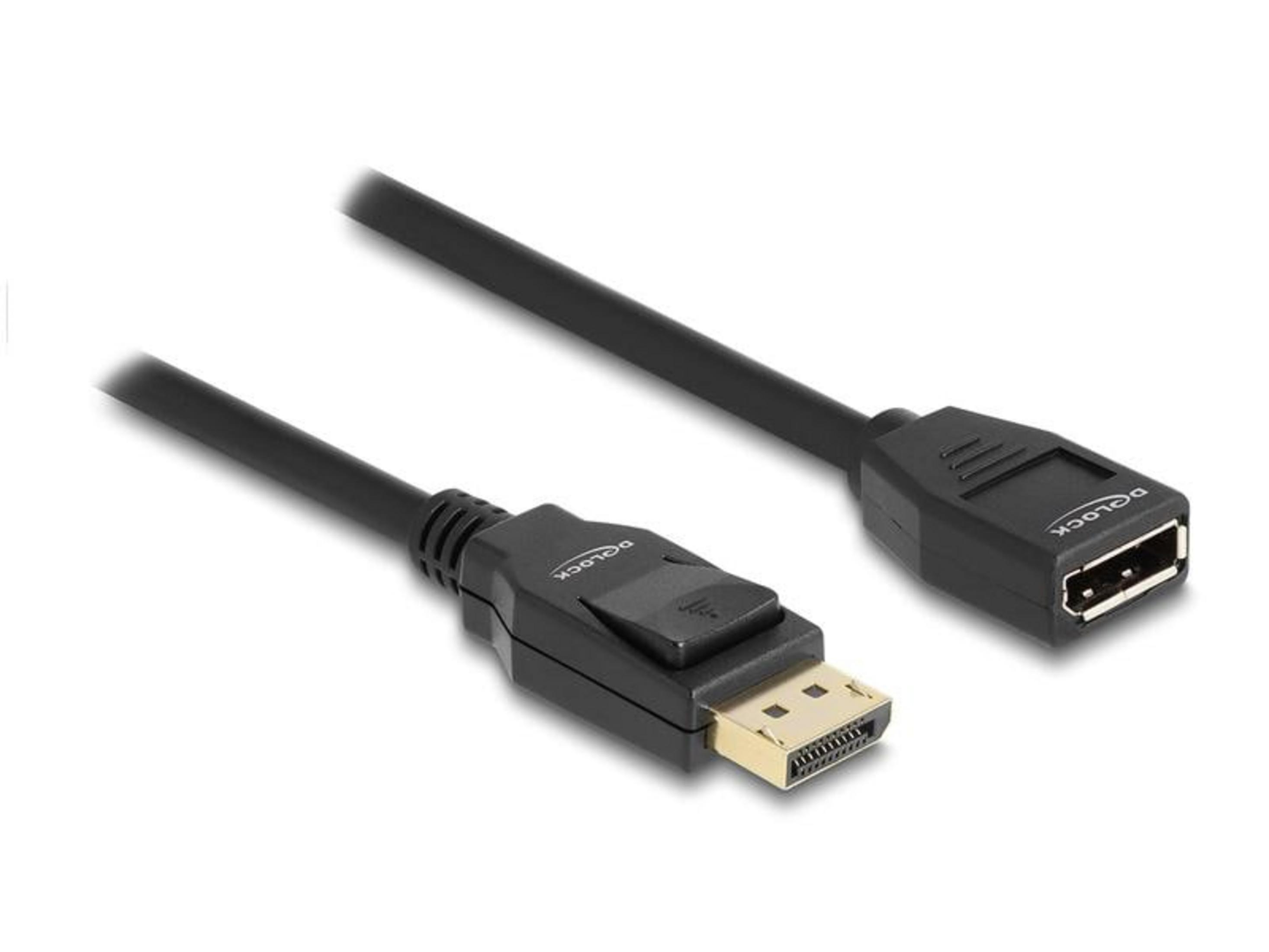 Ein schwarzes DisplayPort-Kabel mit goldenen und schwarzen Steckern.