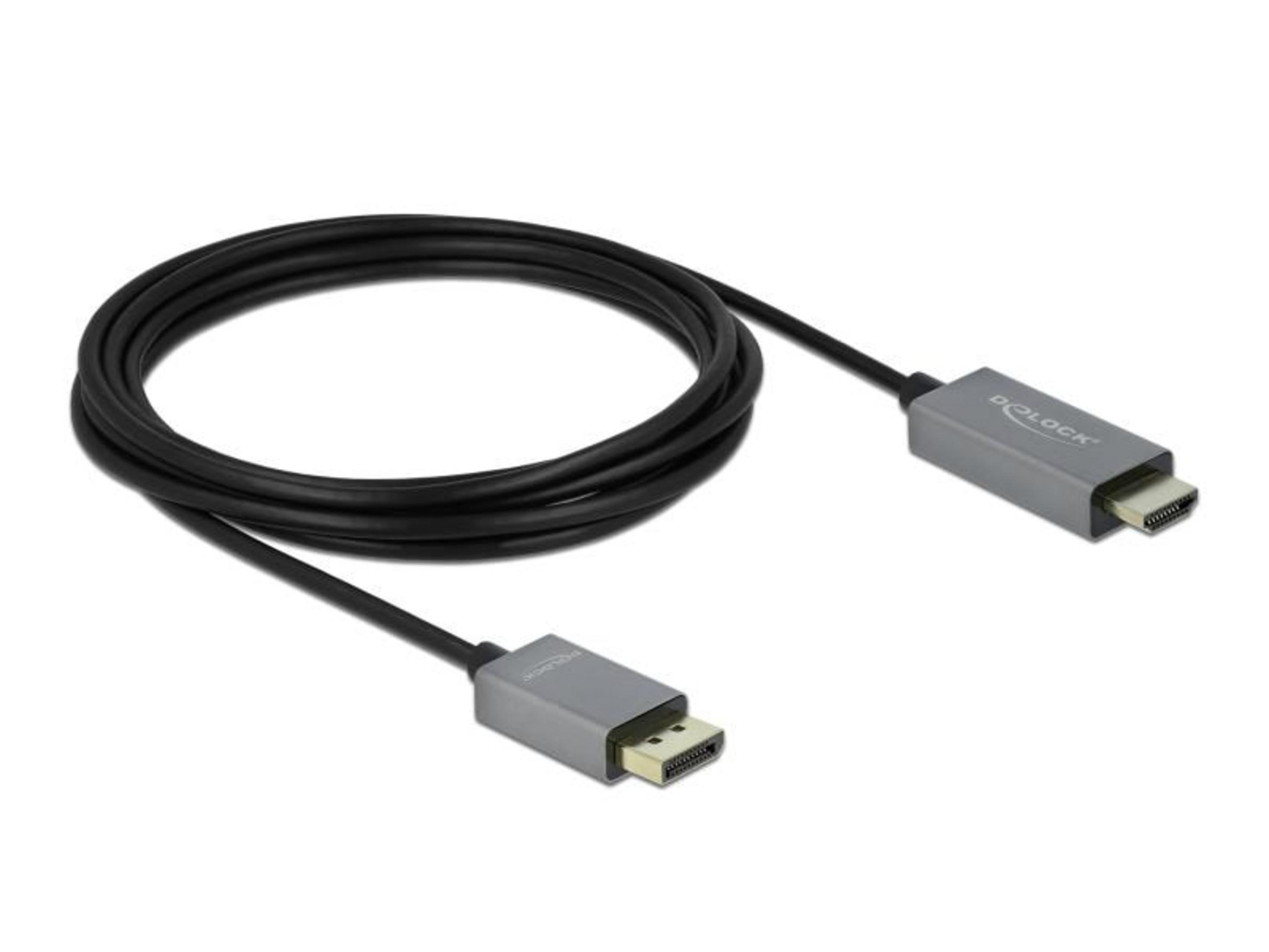 Ein schwarzes Kabel mit silbernen Anschlüssen, das auf Weiß liegt.