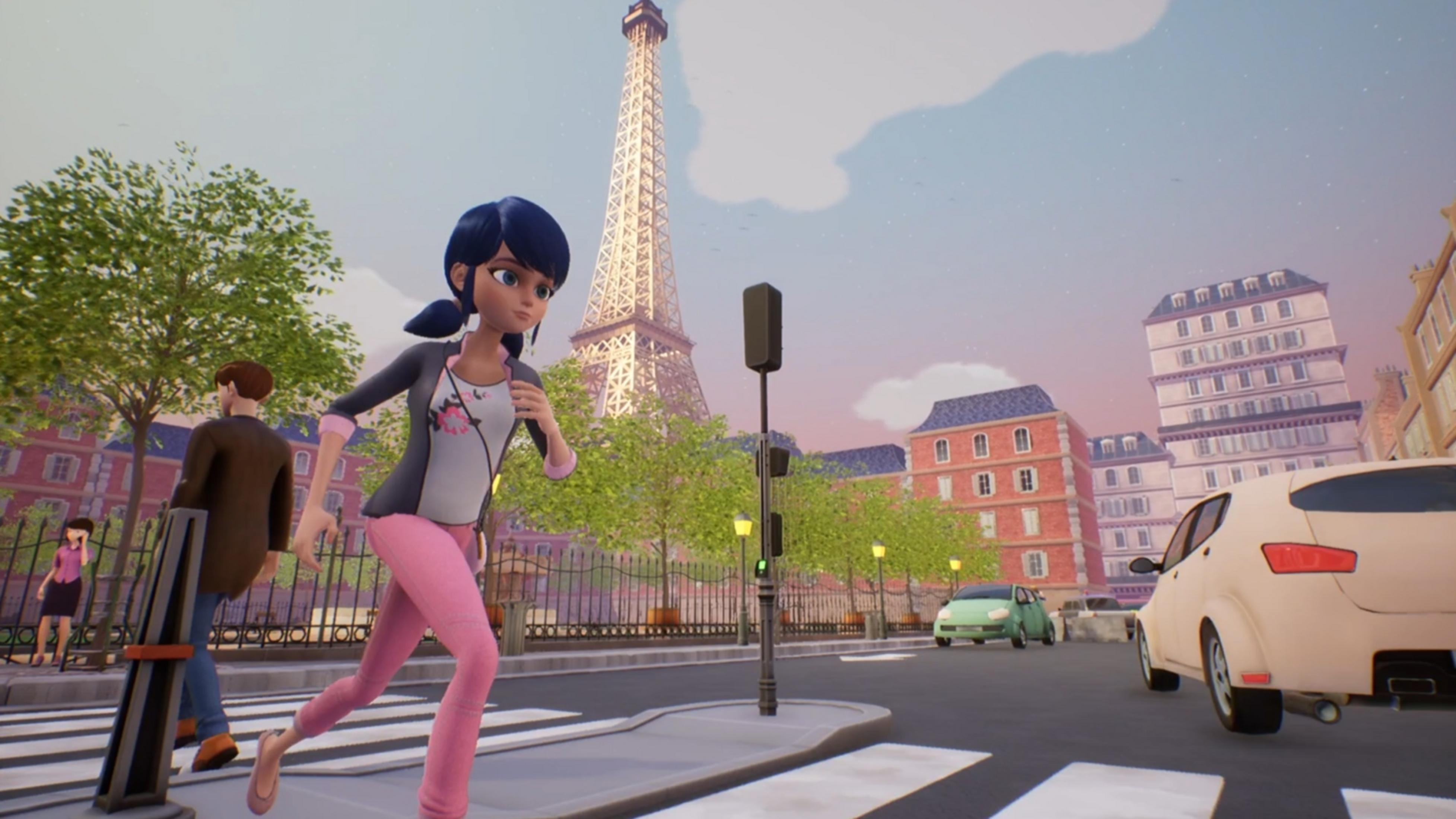 Eine junge Frau rennt auf einer Straße in Paris mit dem Eiffelturm im Hintergrund.