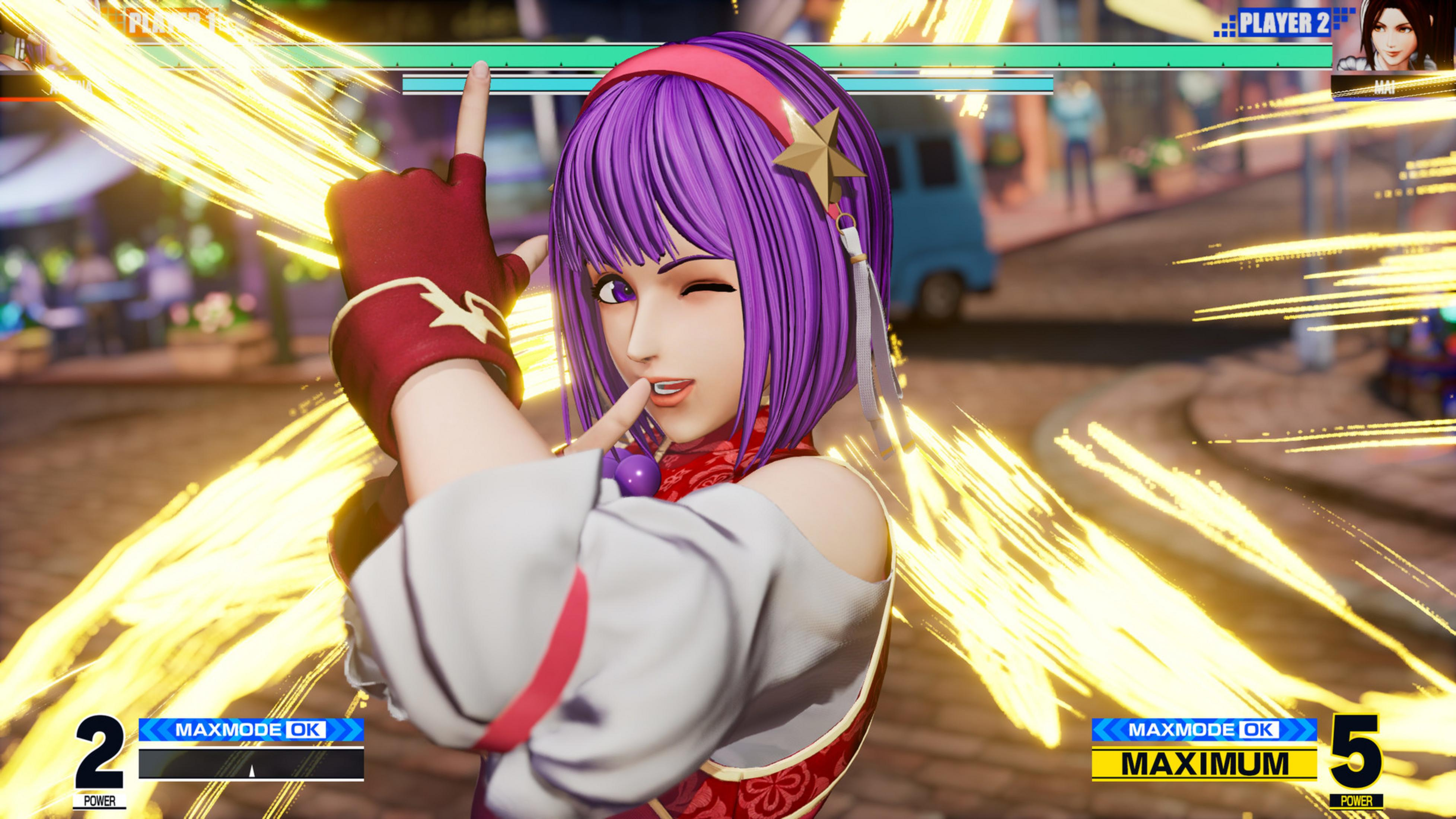 Una donna anime dai capelli viola in abito rosso fa una posa.