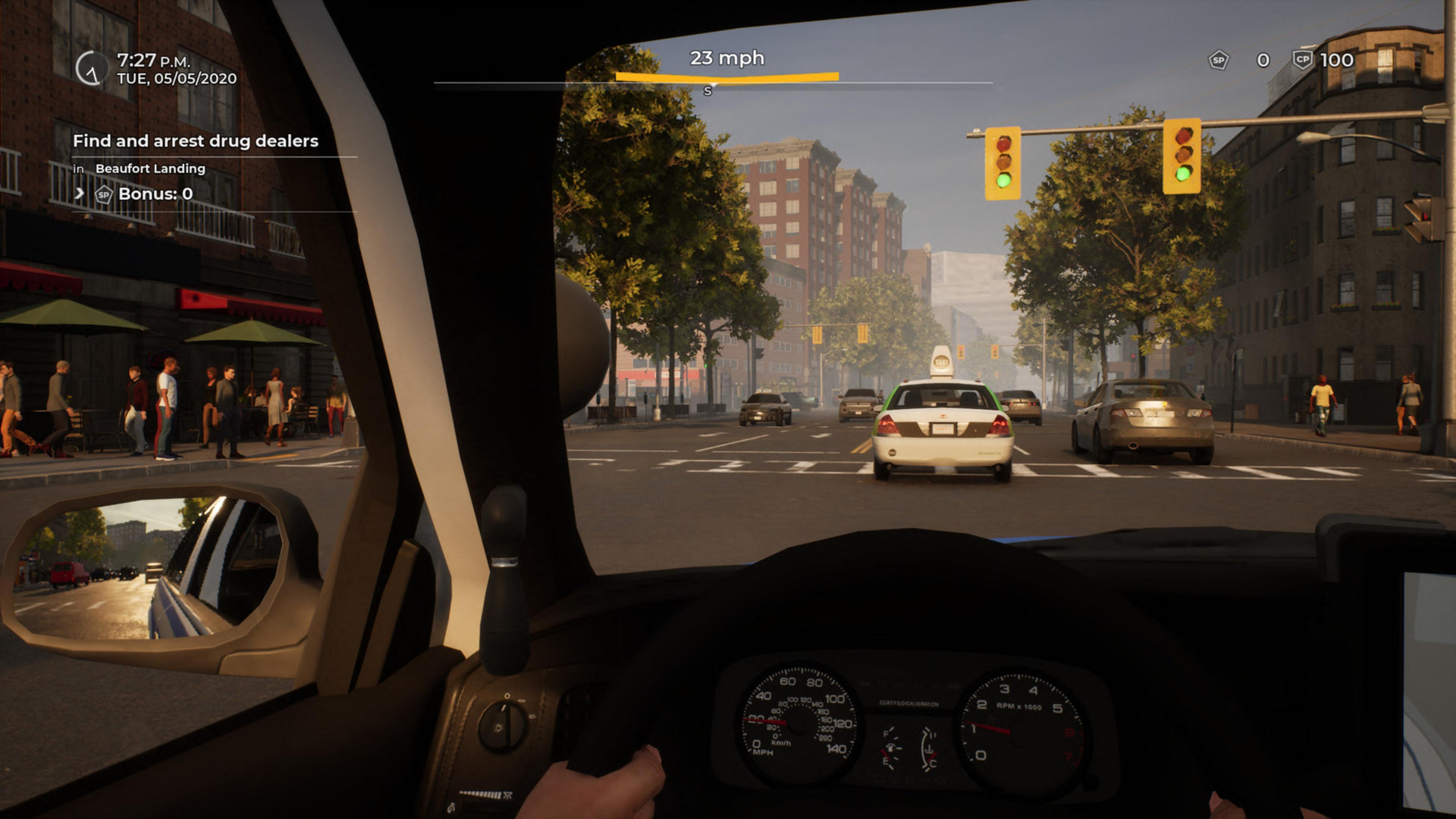 Autofahrt durch eine Stadt, Verkehr, Ampeln, Gebäude und Passanten.
