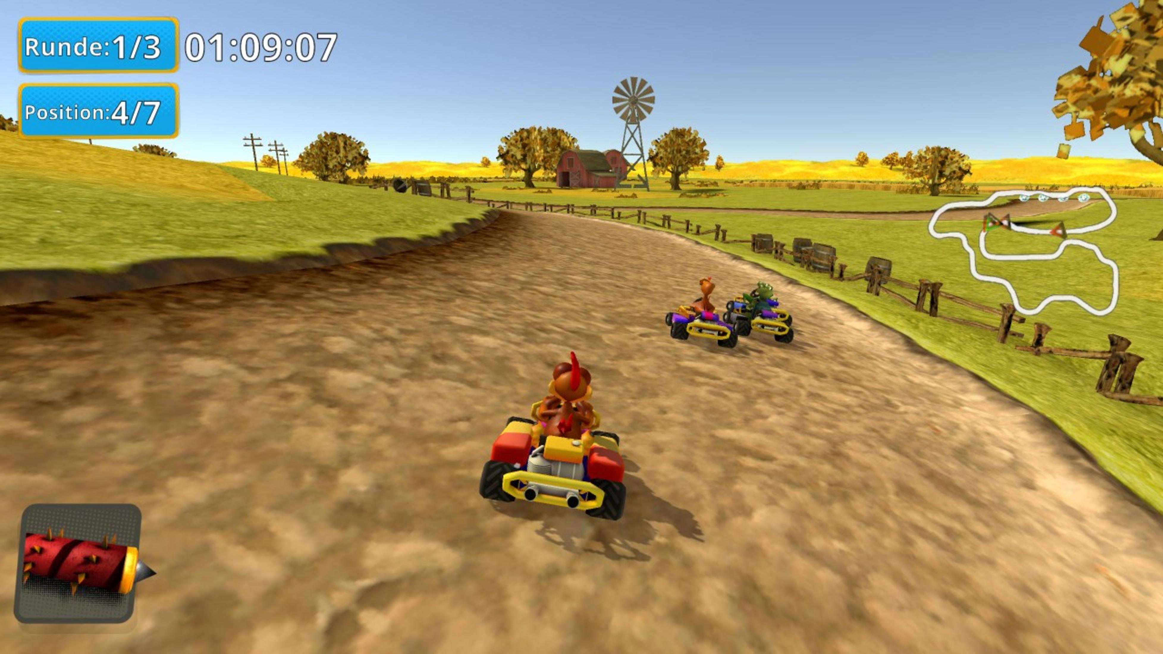 Hühnchen-Rennfahrer auf Kart über Feldweg, Bauernhof im Hintergrund.