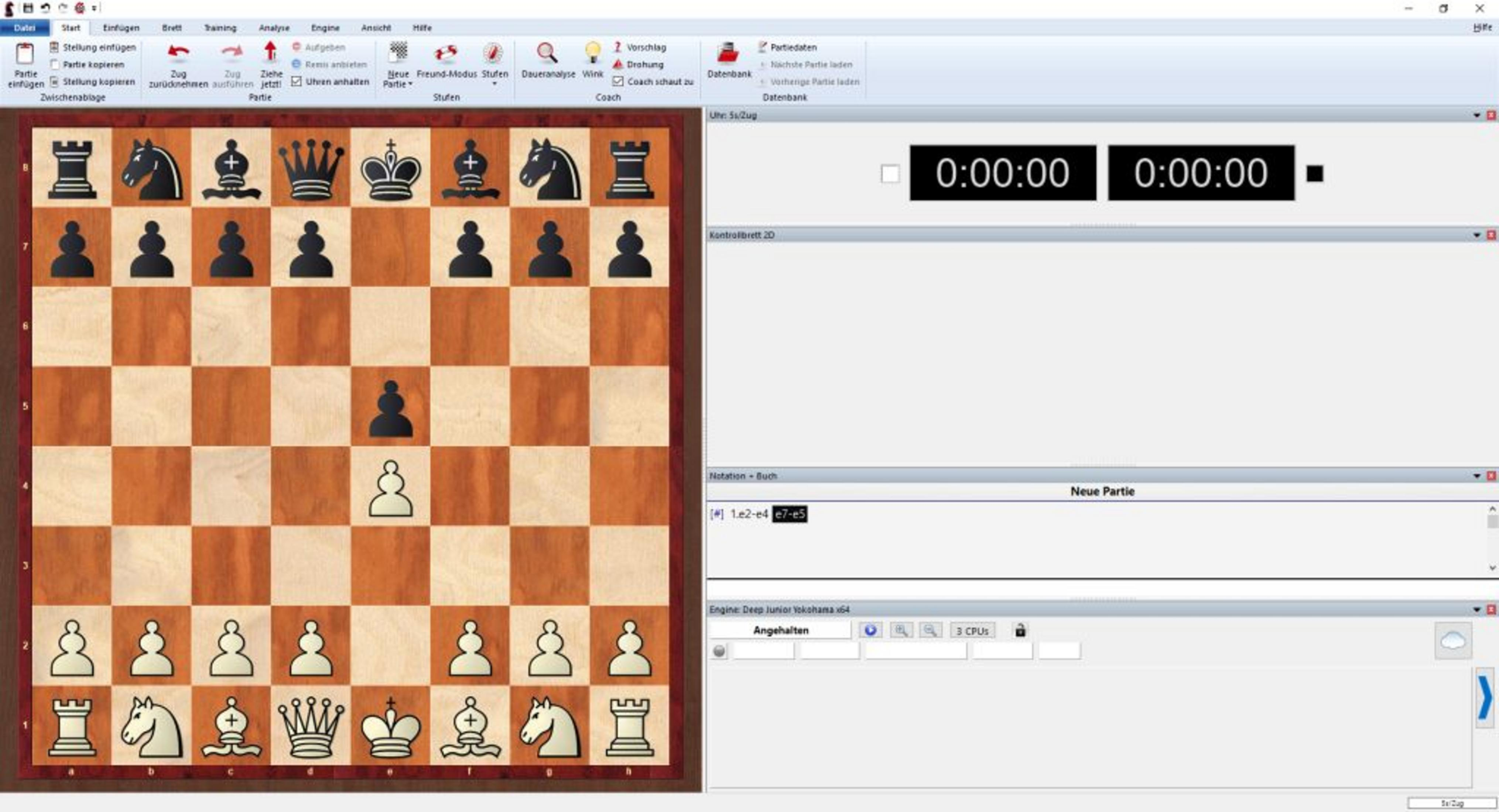 Eine Schachpartie-Software mit Schachbrett, Spielsteinen und Timer.