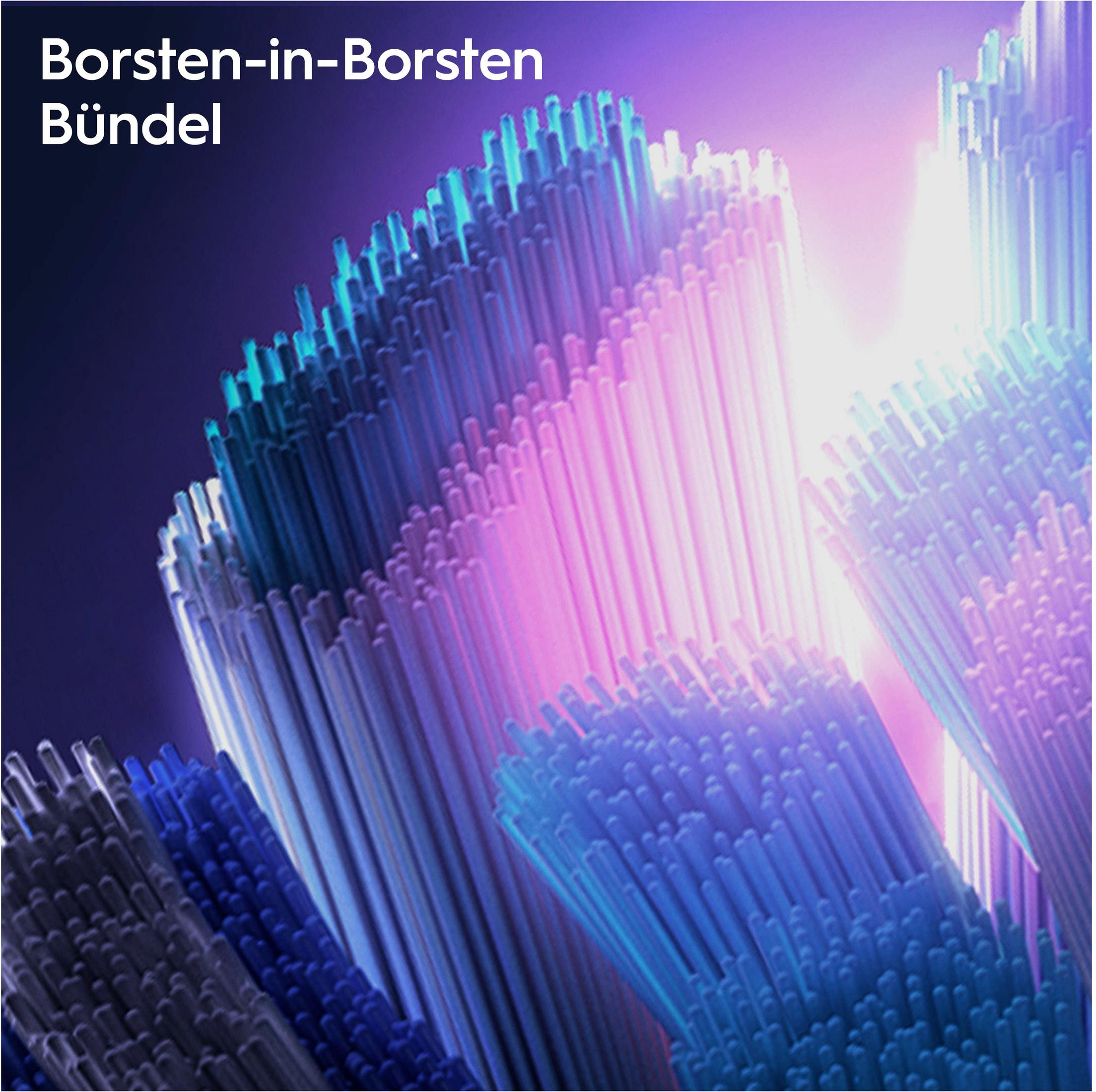 Nahaufnahme von blauen und lila Borsten eines Zahnbürstenkopfes.
