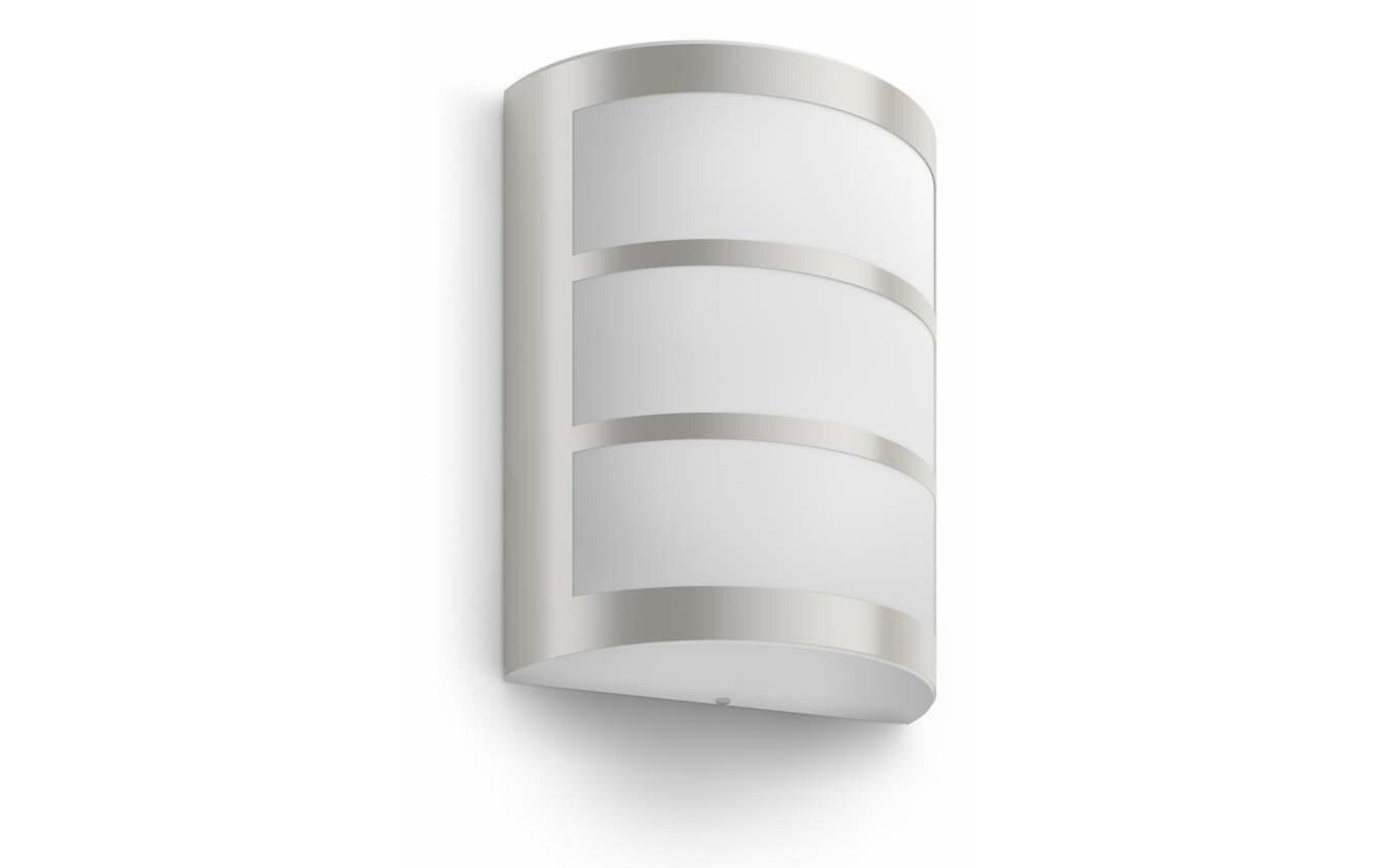 Eine moderne Wandleuchte aus Metall und weißem Glas mit drei Lichtfeldern.