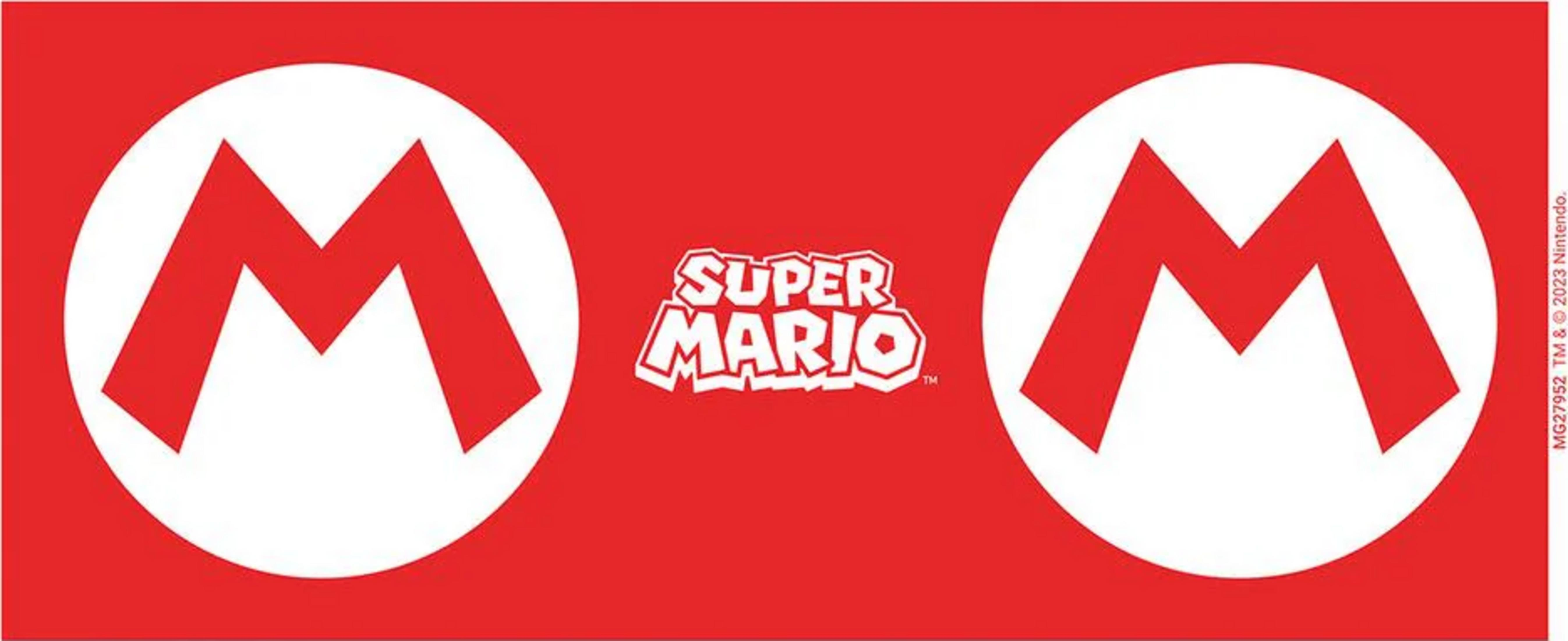 Rot mit zwei weißen 'M'-Logos und 