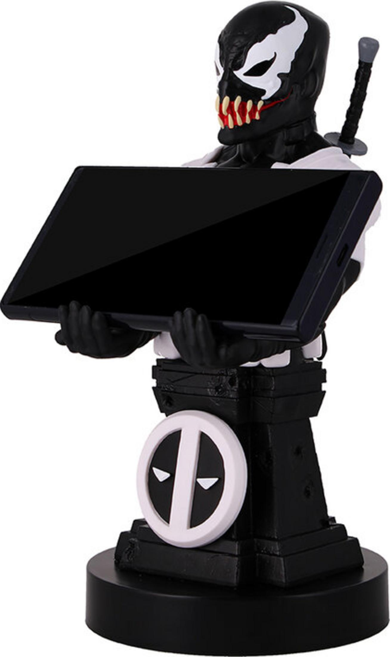 Figurka Venoma trzymająca czarny smartfon. Symbol Deadpoola na podstawie.