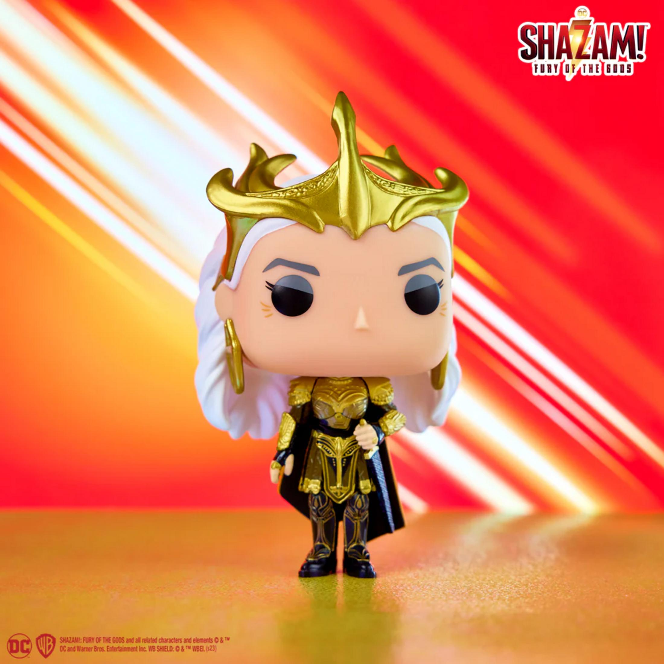 Funko Pop-Figur einer Frau mit goldenem Helm und Rüstung auf rotem Hintergrund.